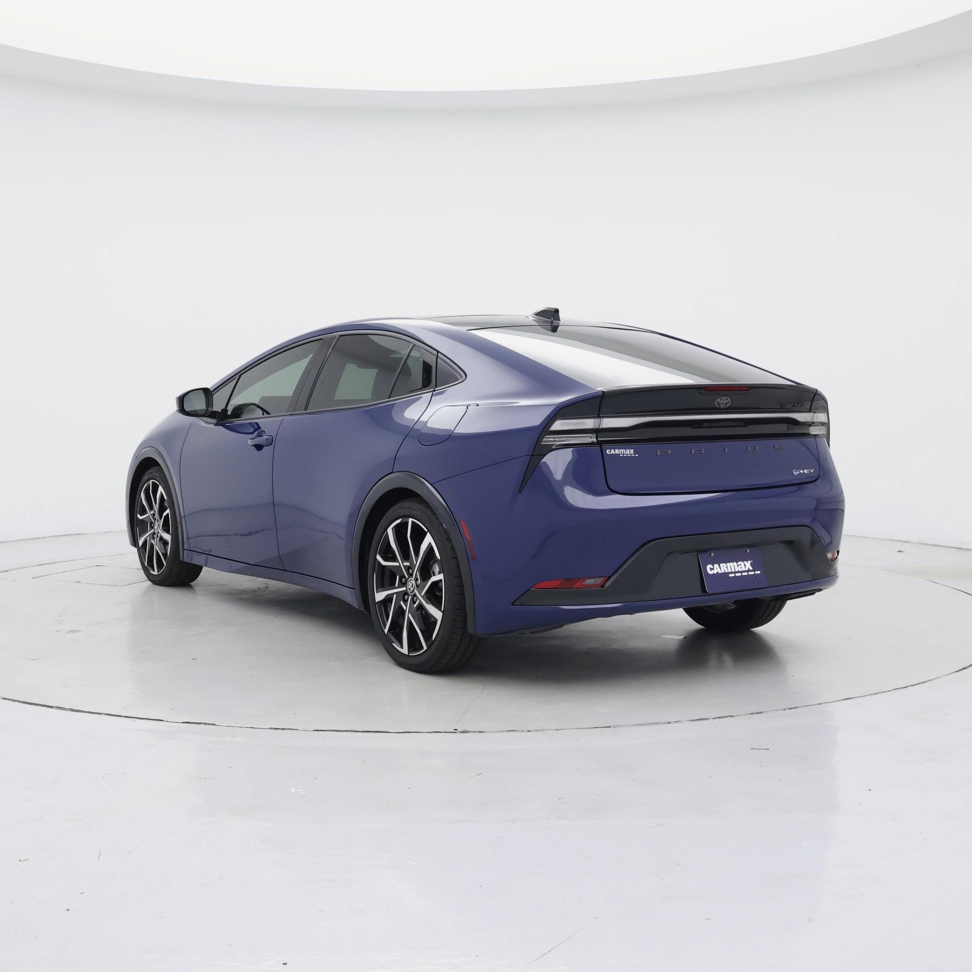 Thumbnail: 2025 Toyota Prius - 2