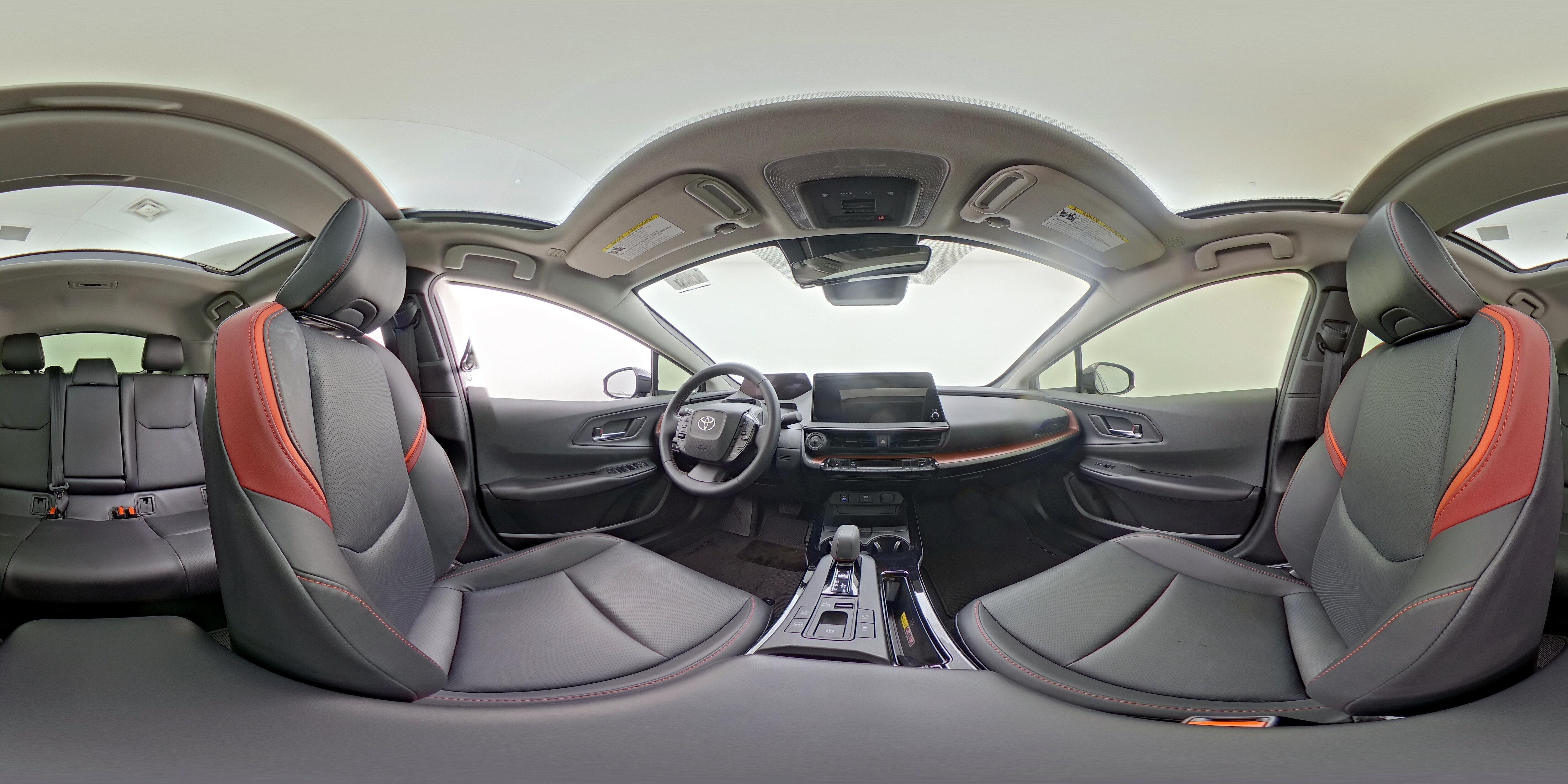 2025 Toyota Prius XSE - Photo 24