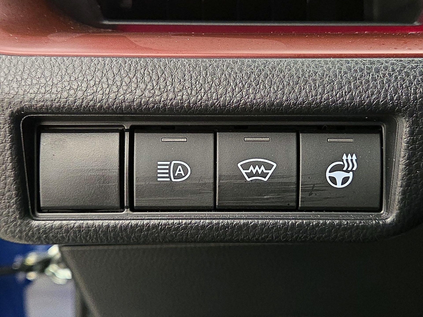 2025 Toyota Prius XSE - Photo 14