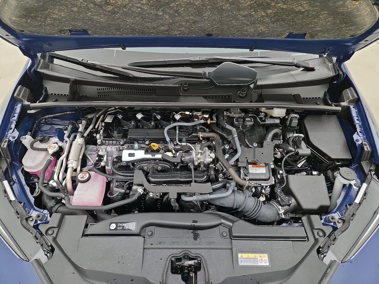 2025 Toyota Prius XSE - Photo 22