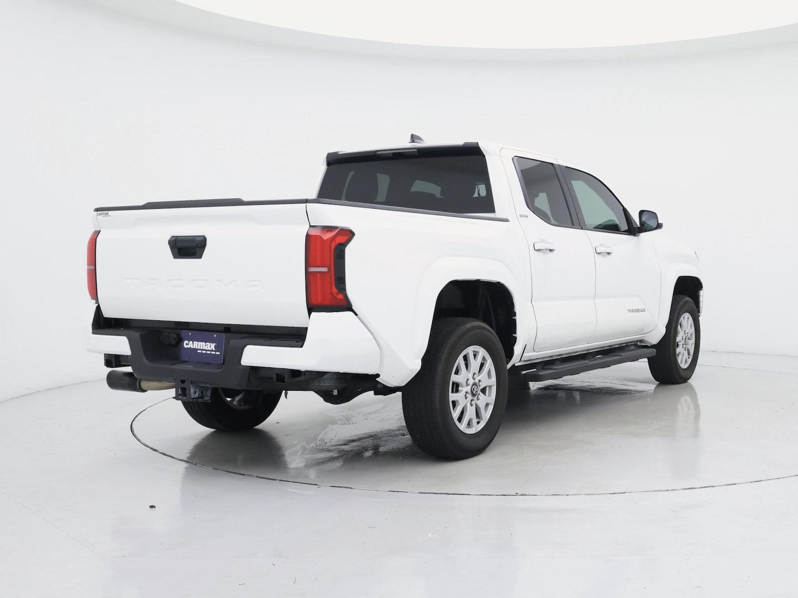 2024 Toyota Tacoma SR5 - Photo 9