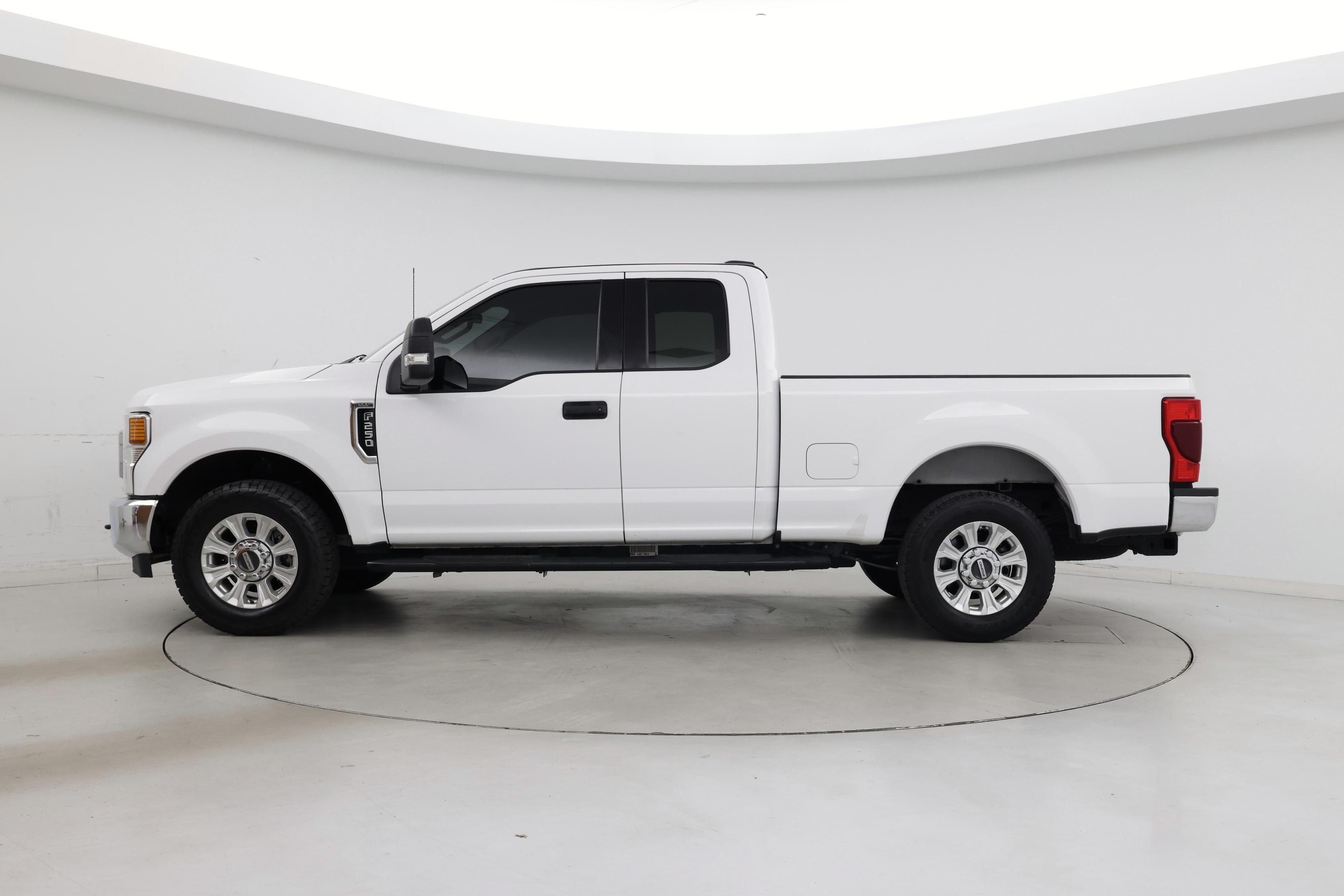 Thumbnail: 2022 Ford F-250 - 3
