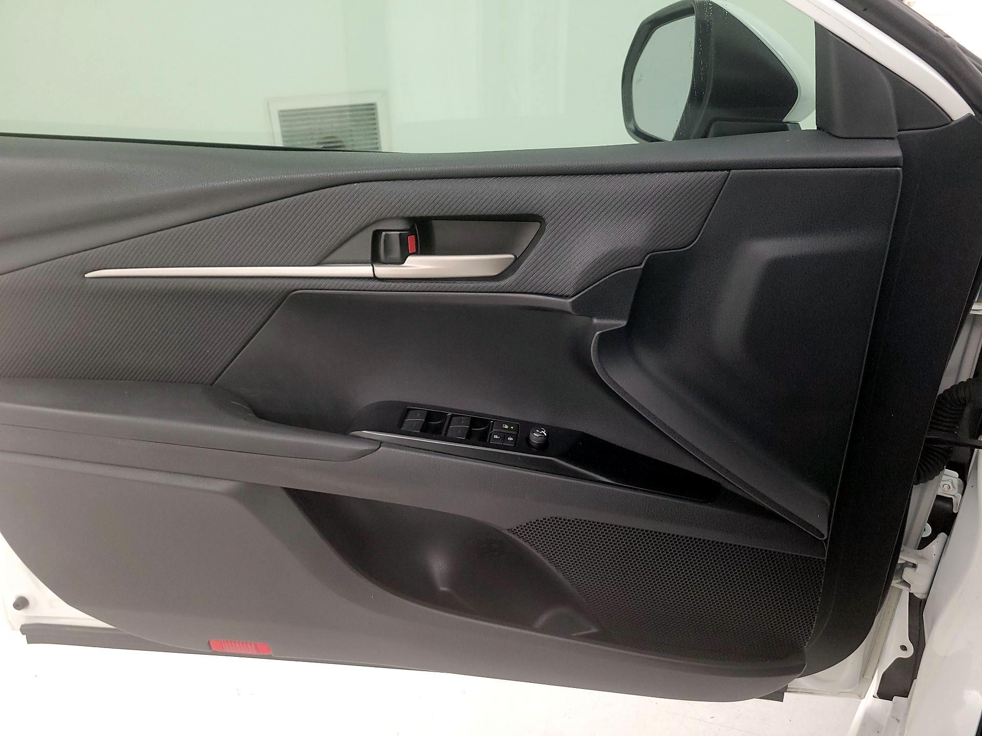 Thumbnail: 2025 Toyota Camry - 12