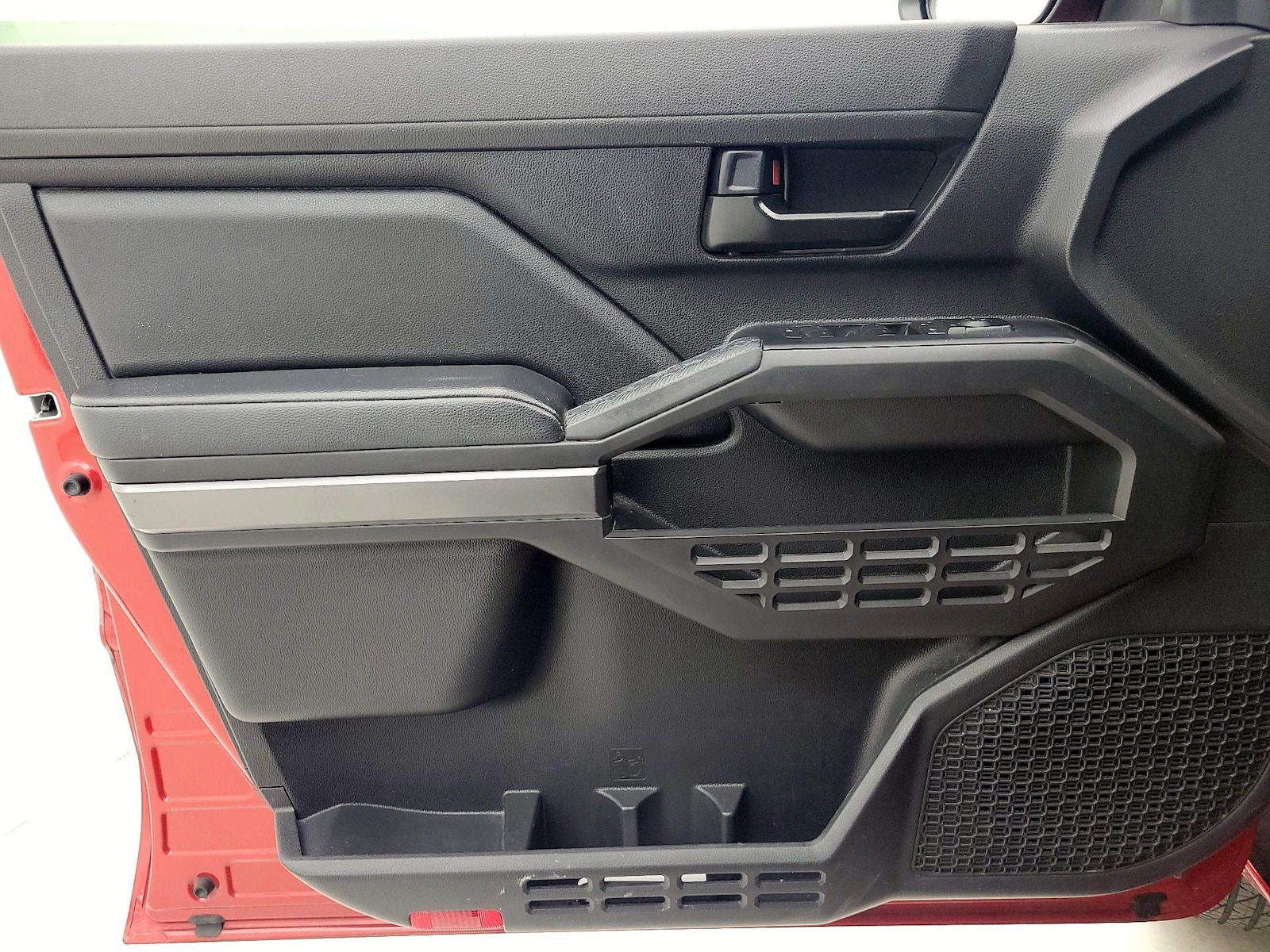2024 Toyota Tacoma SR5 - Photo 13