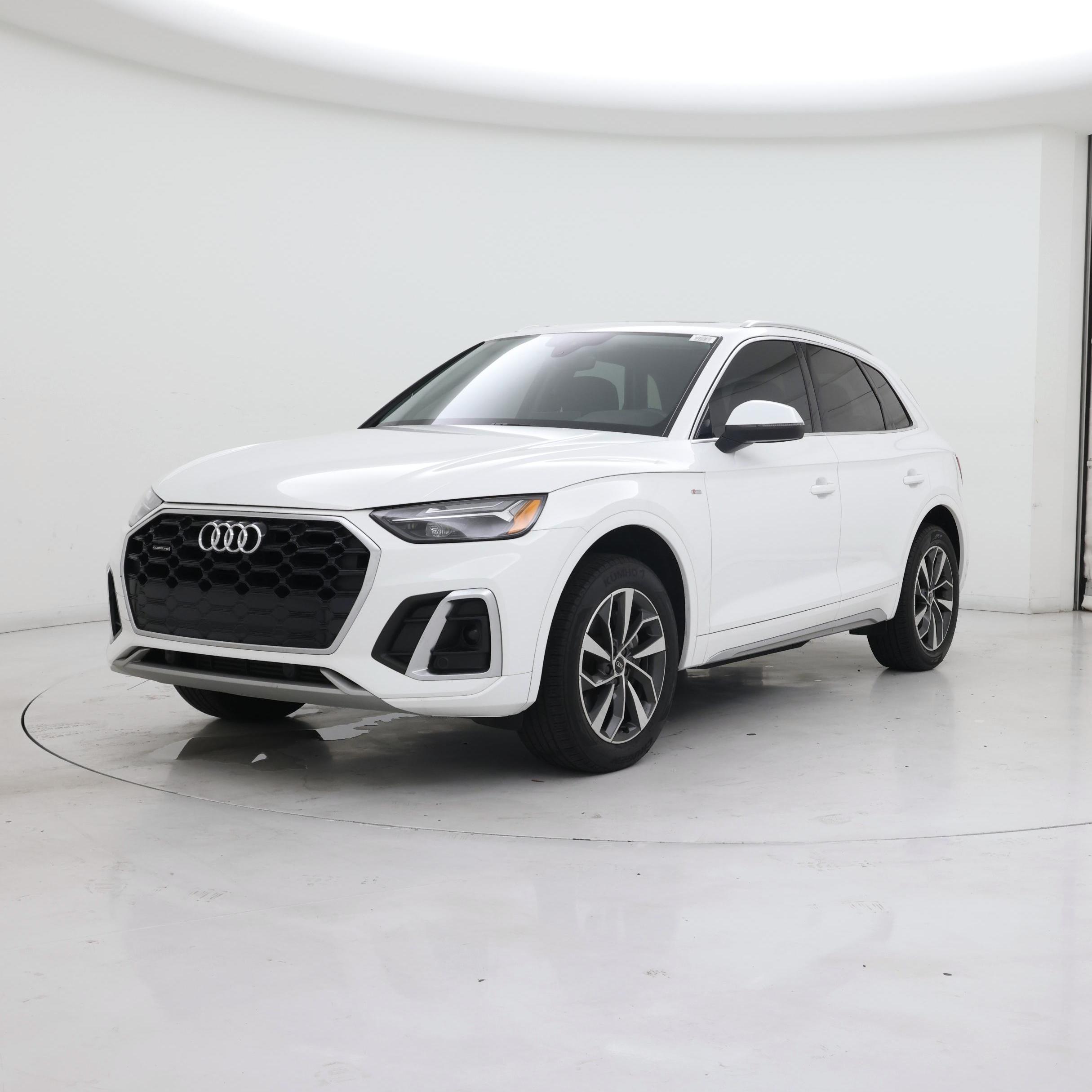 Thumbnail: 2022 Audi Q5 - 4