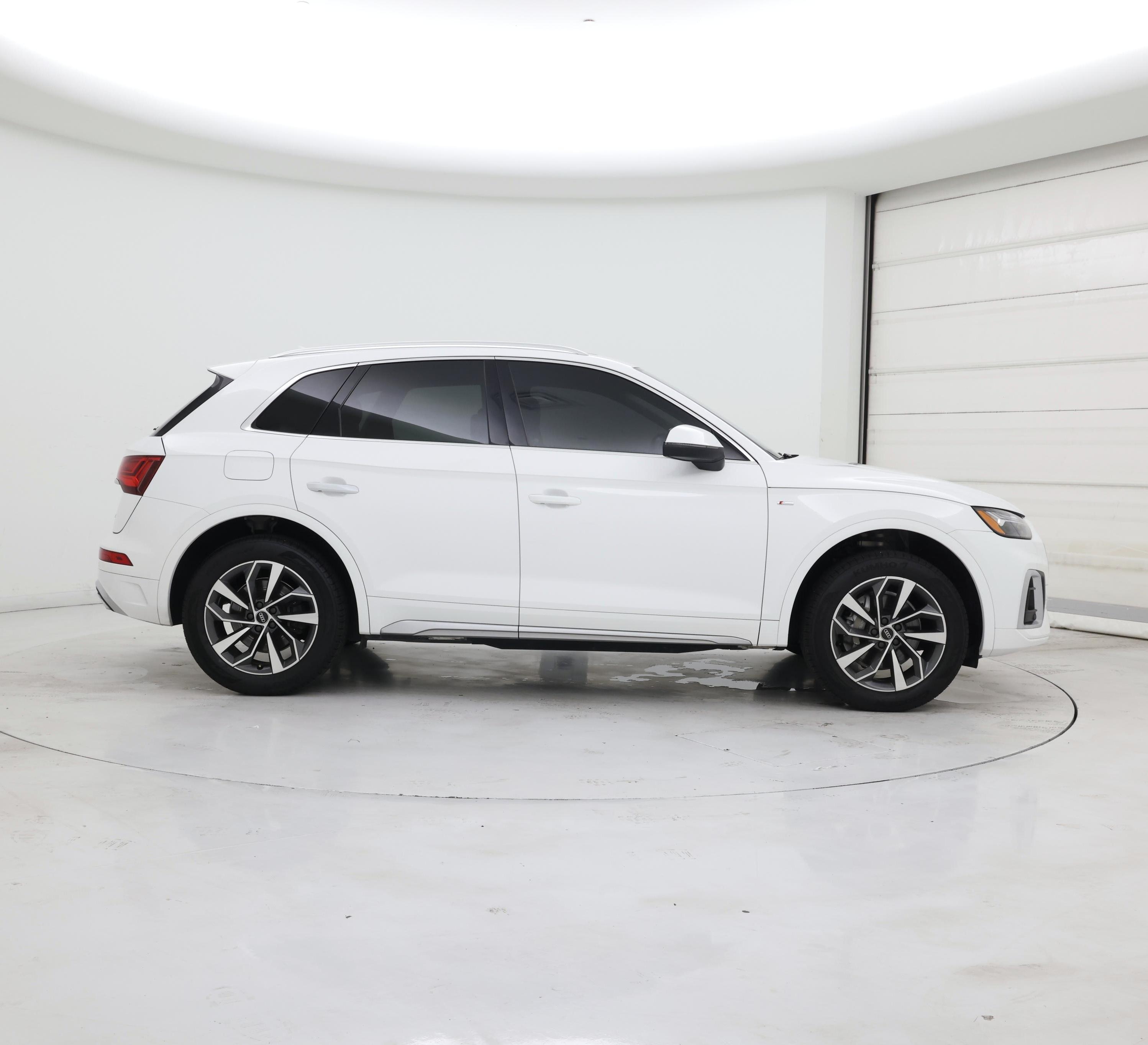 Thumbnail: 2022 Audi Q5 - 7