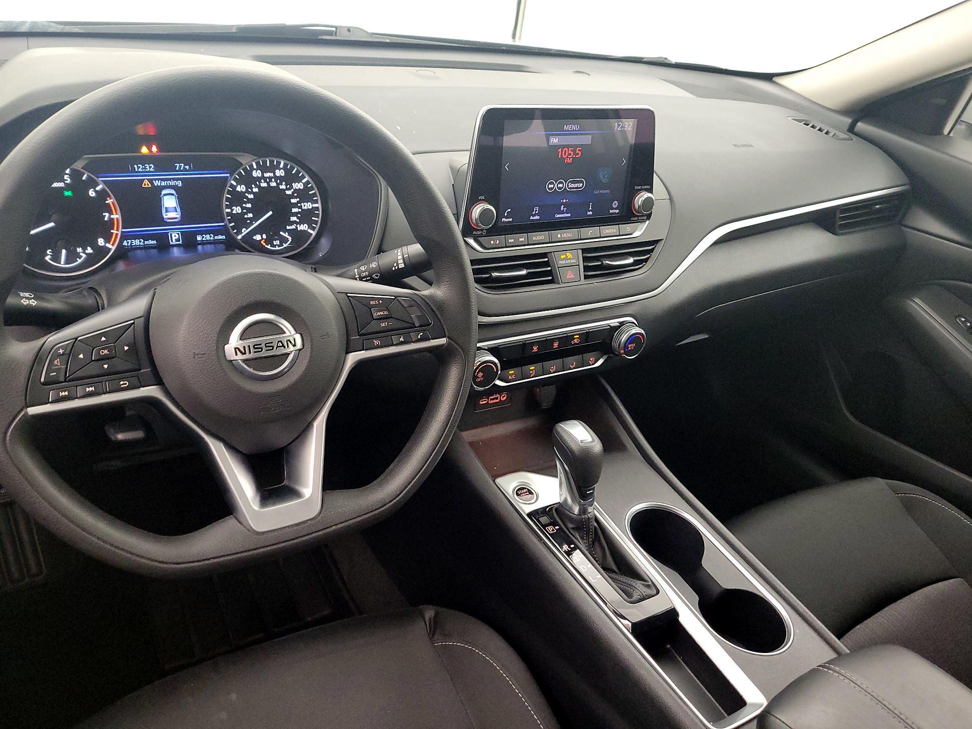 Thumbnail: 2022 Nissan Altima - 9