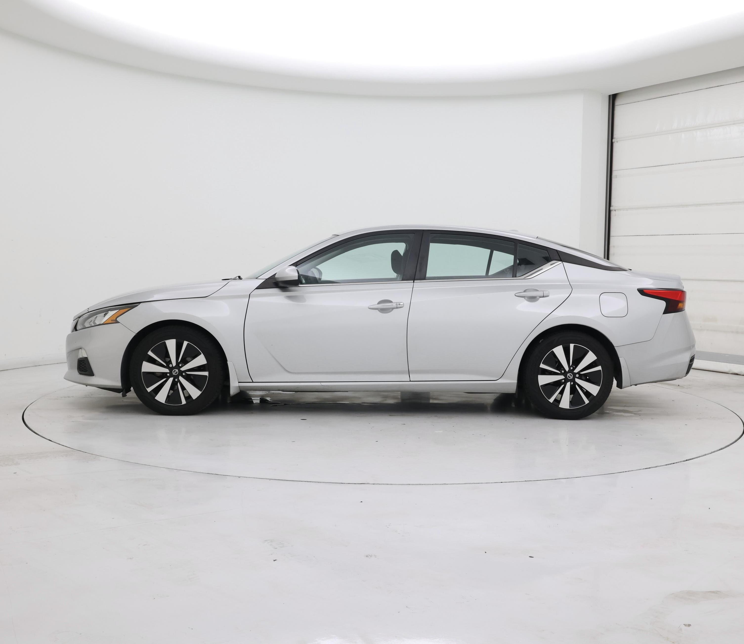 Thumbnail: 2022 Nissan Altima - 3