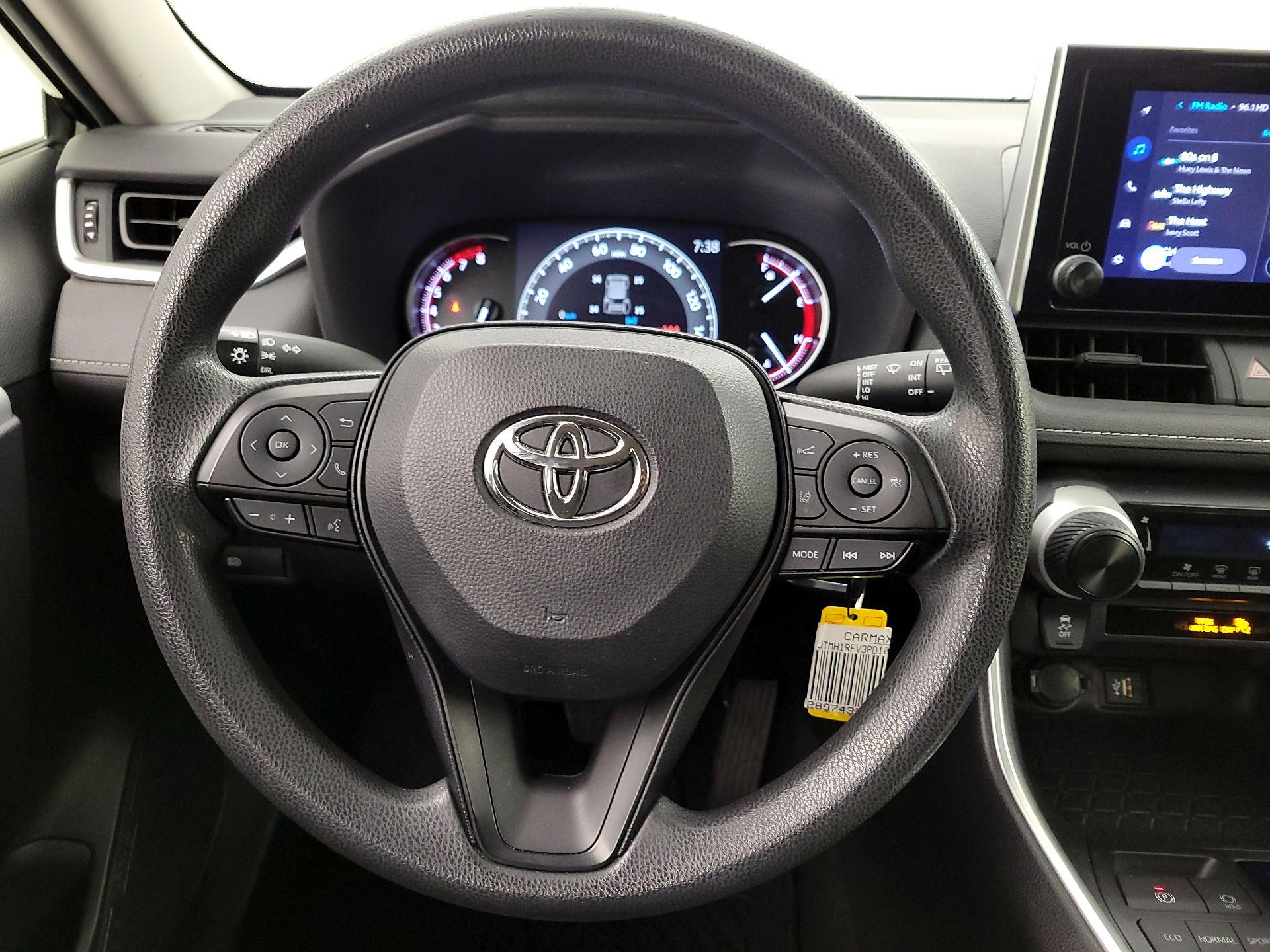 Thumbnail: 2023 Toyota RAV4 - 10