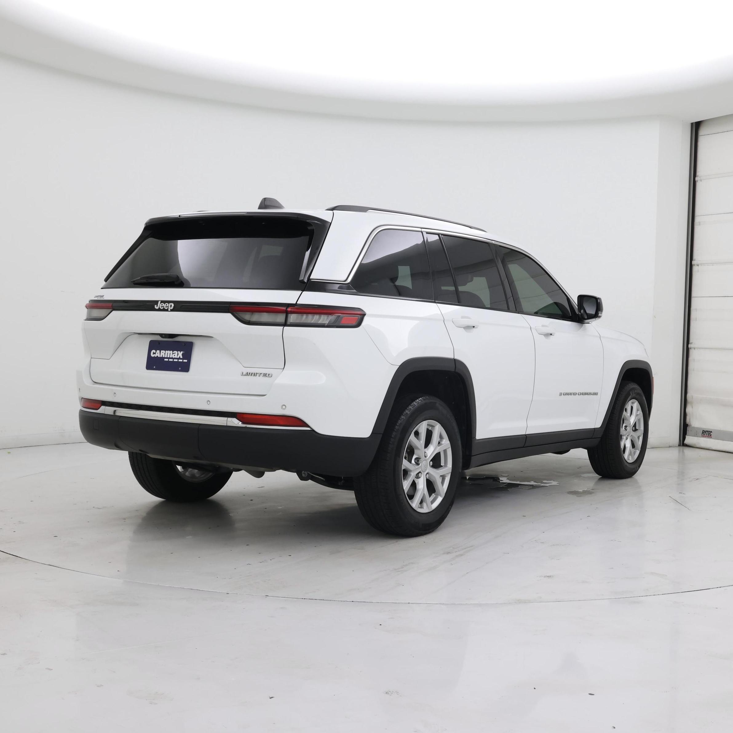 Thumbnail: 2023 Jeep Grand Cherokee - 8
