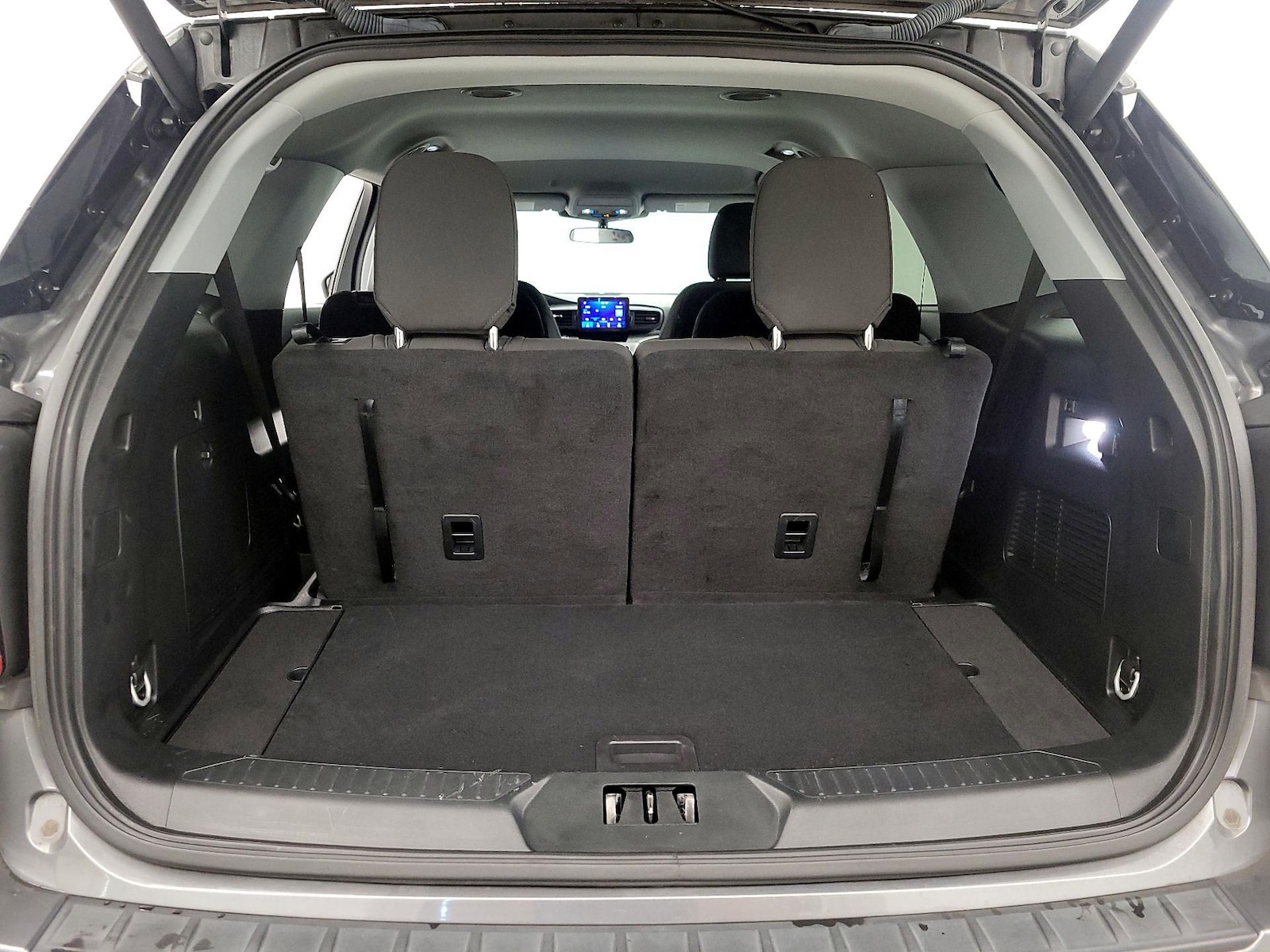 2023 Ford Explorer XLT - Photo 22