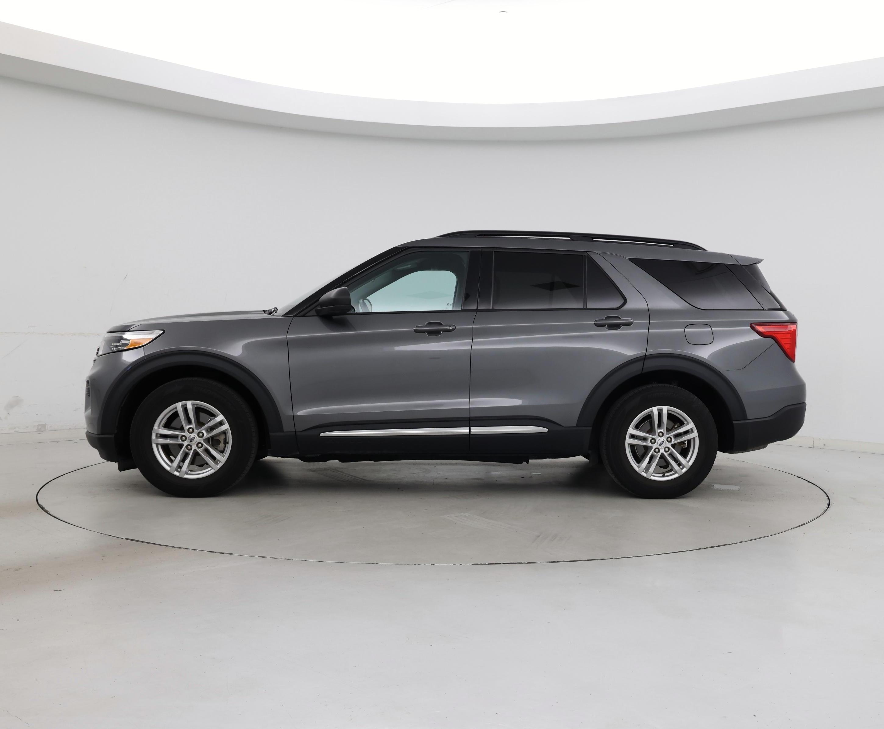 Thumbnail: 2023 Ford Explorer - 3