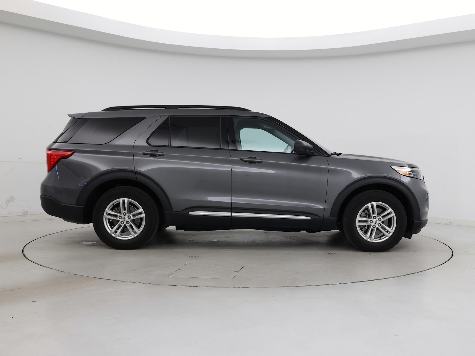 2023 Ford Explorer XLT - Photo 8