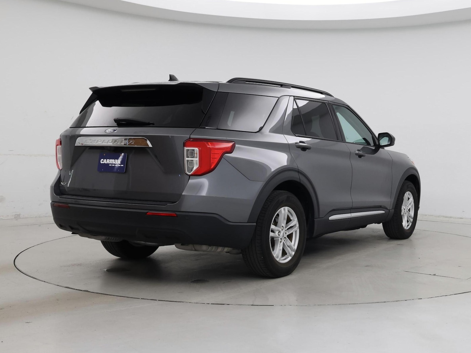 2023 Ford Explorer XLT - Photo 9