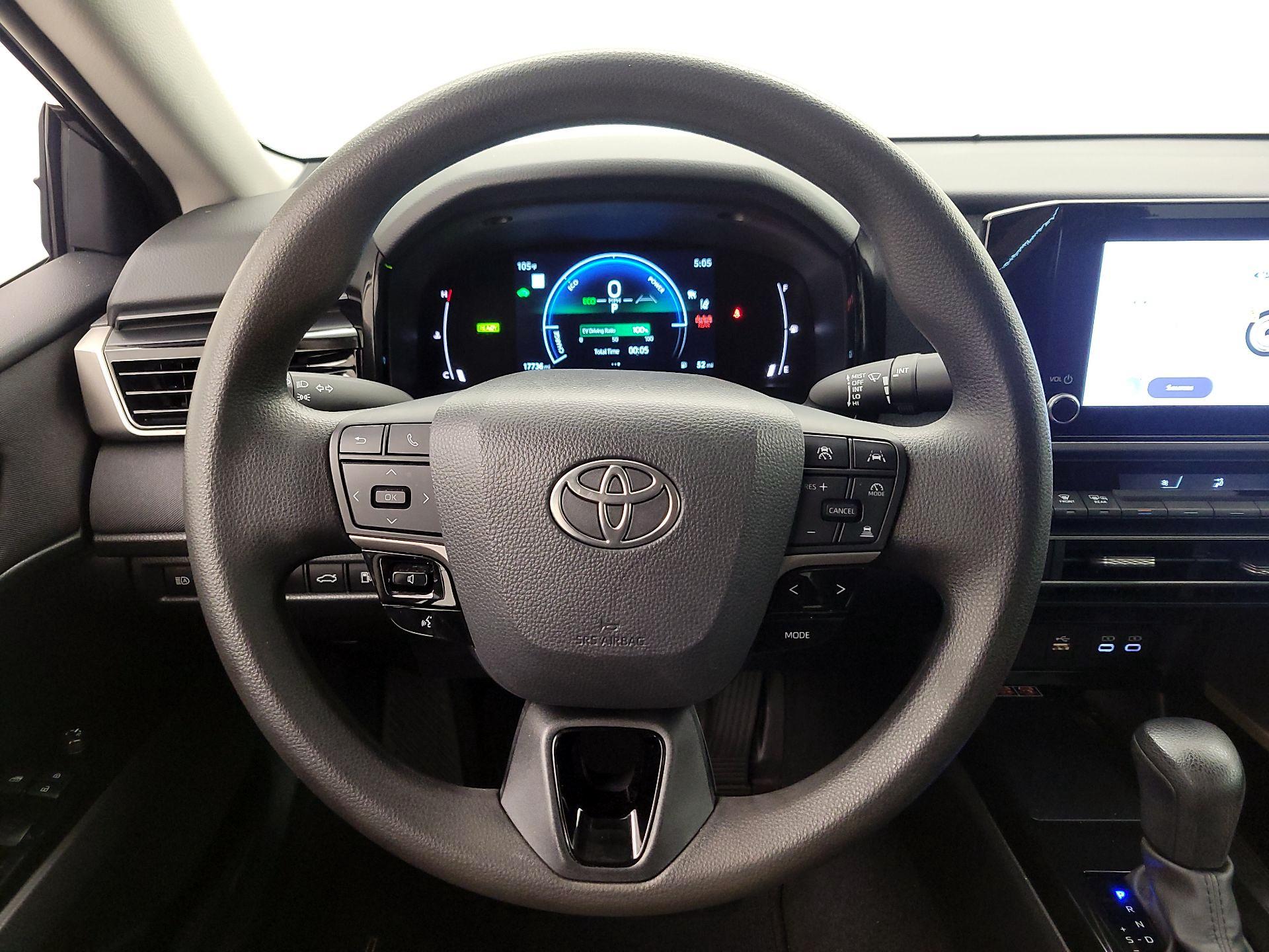 Thumbnail: 2025 Toyota Camry - 10