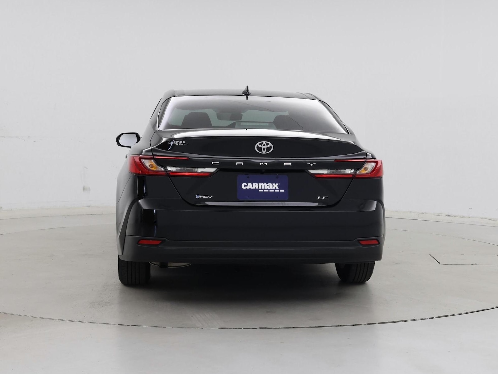 2025 Toyota Camry LE - Photo 7