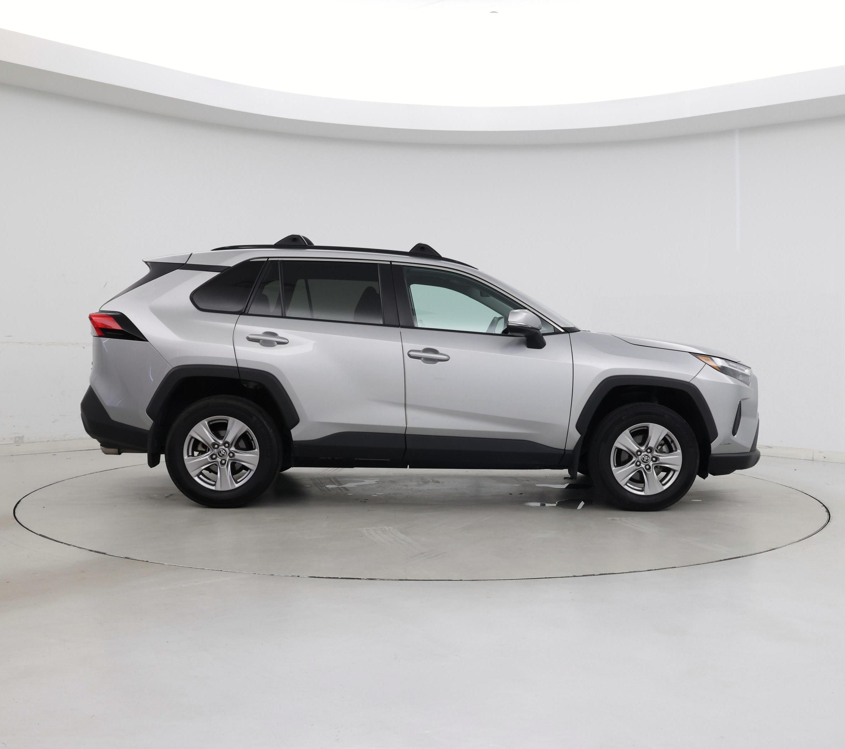Thumbnail: 2022 Toyota RAV4 - 7