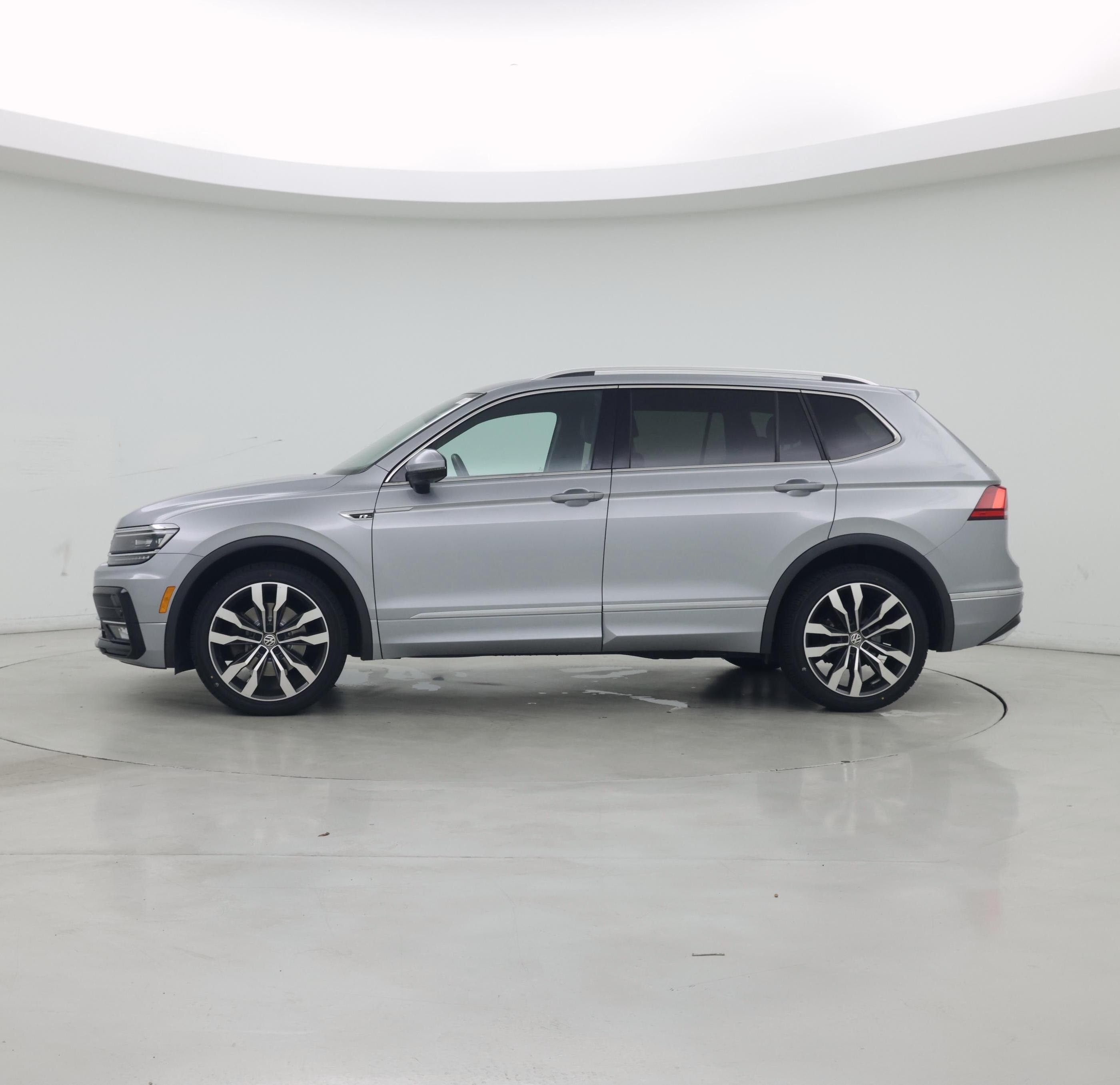 Thumbnail: 2019 Volkswagen Tiguan - 3