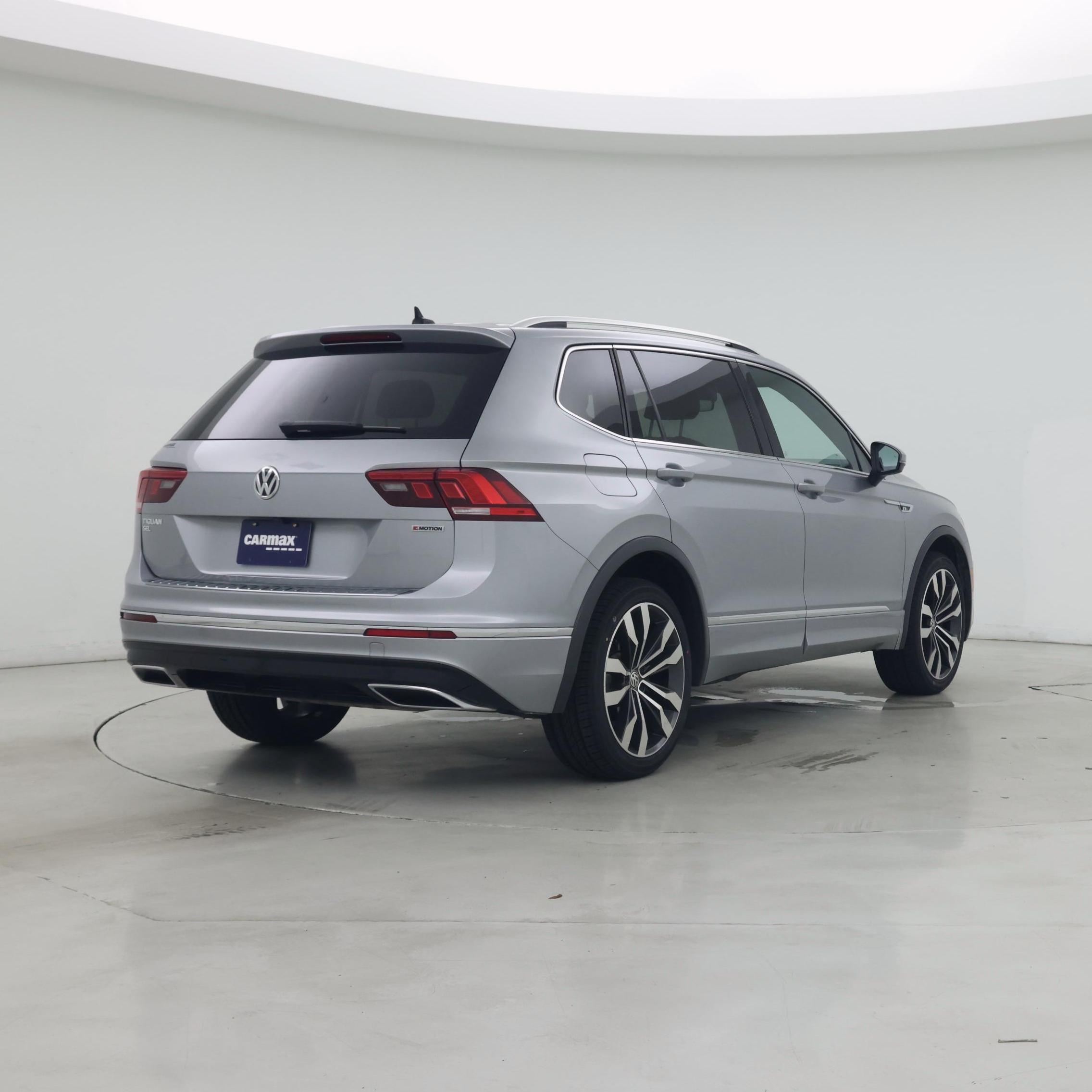 Thumbnail: 2019 Volkswagen Tiguan - 8
