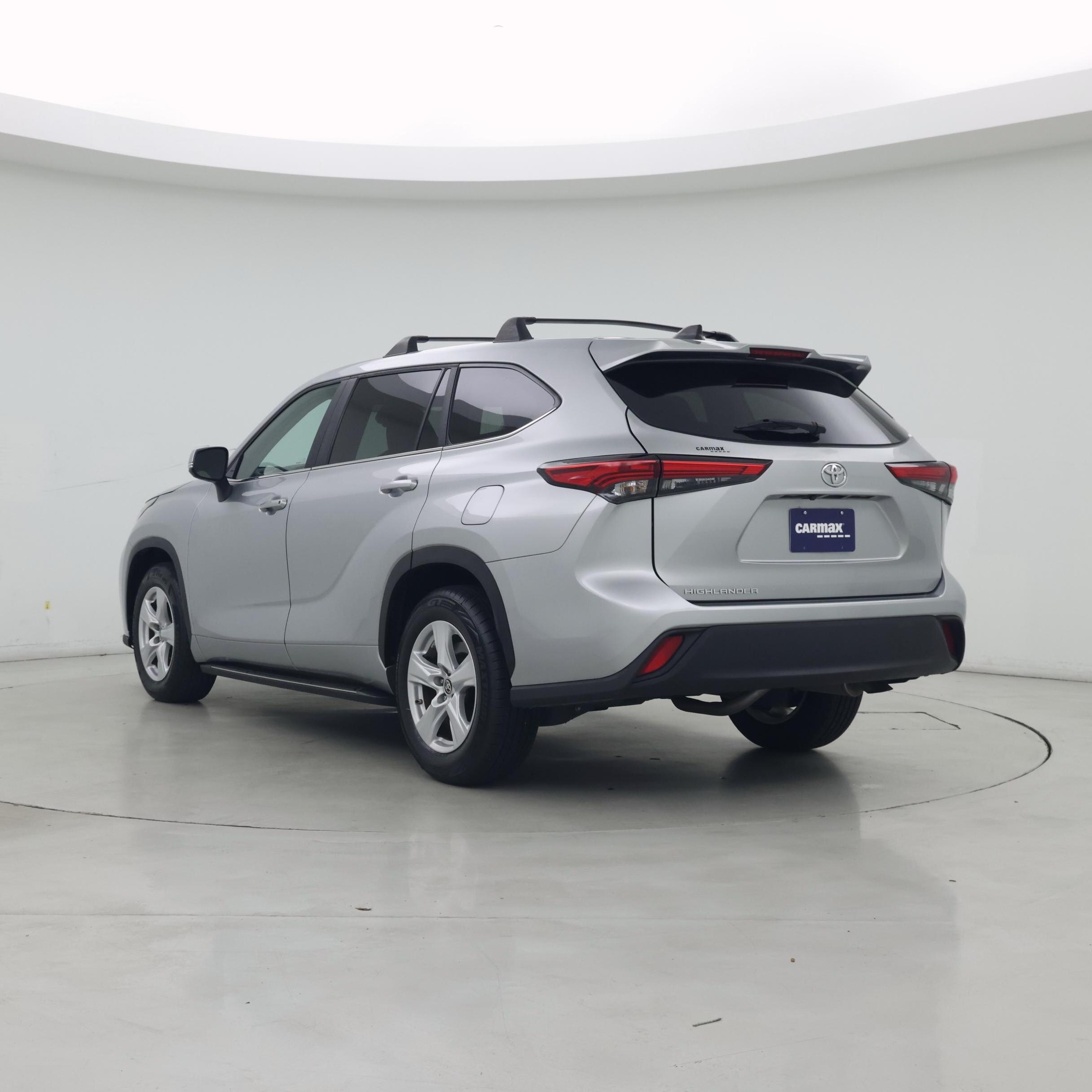 Thumbnail: 2023 Toyota Highlander - 2