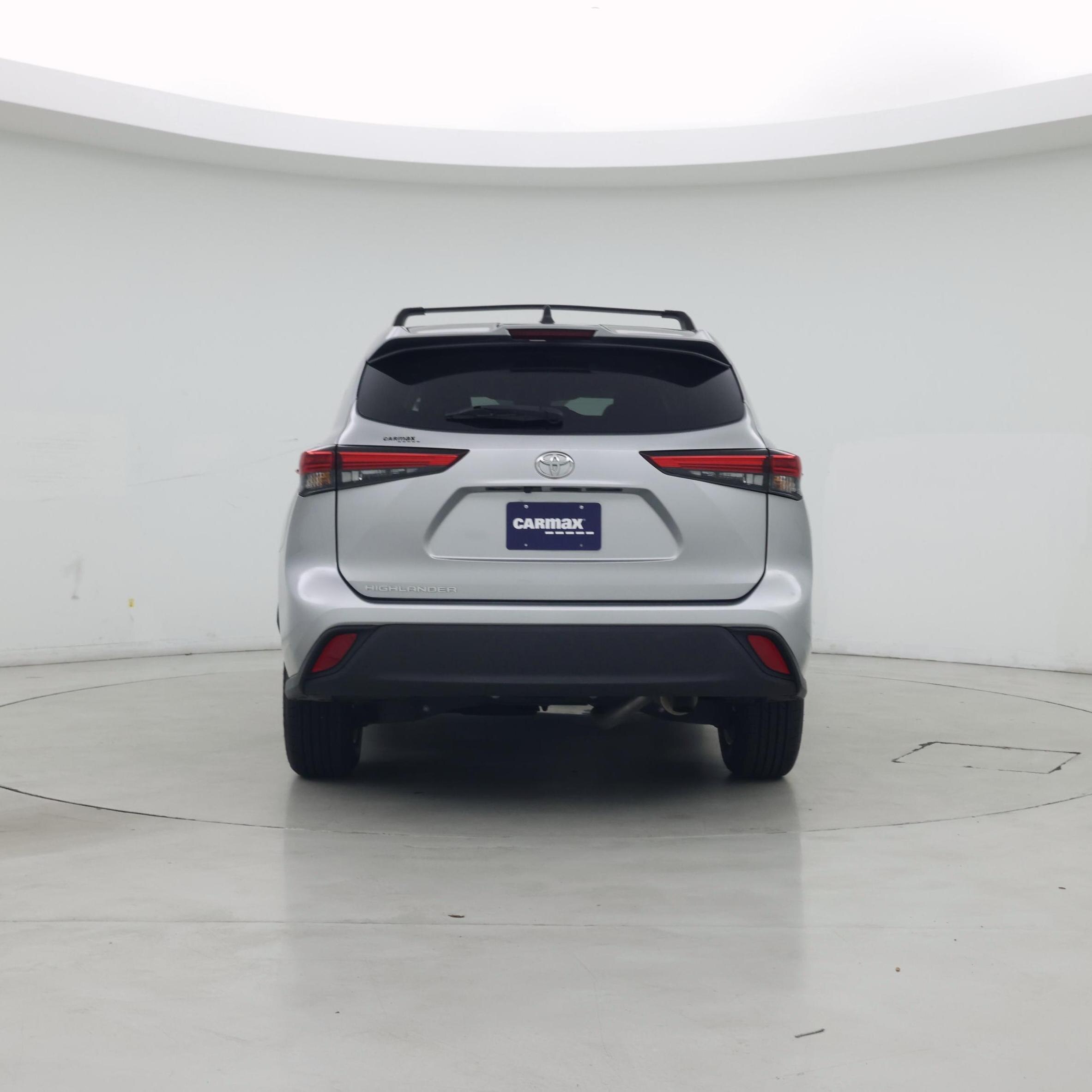 Thumbnail: 2023 Toyota Highlander - 6