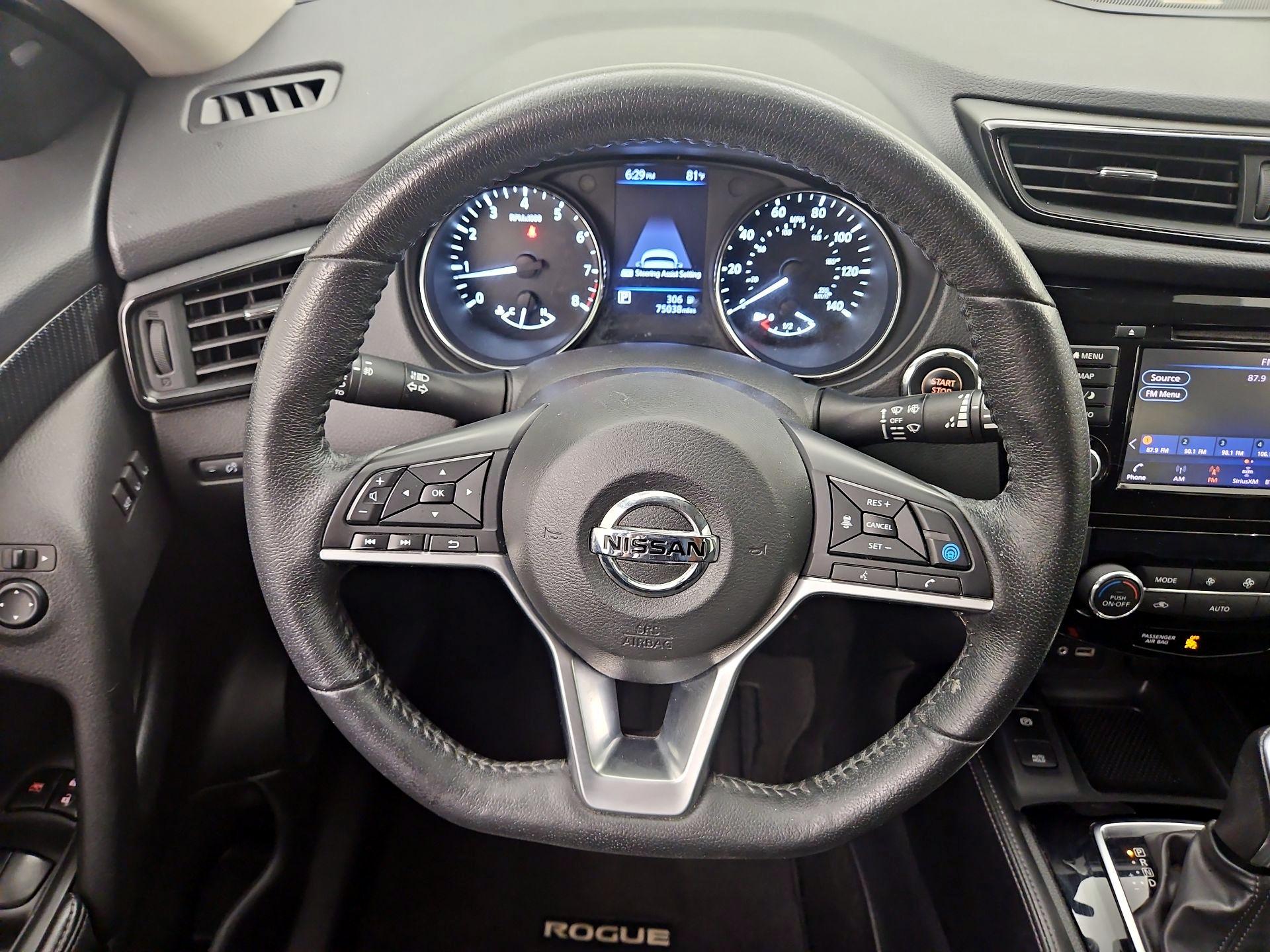 Thumbnail: 2020 Nissan Rogue - 10