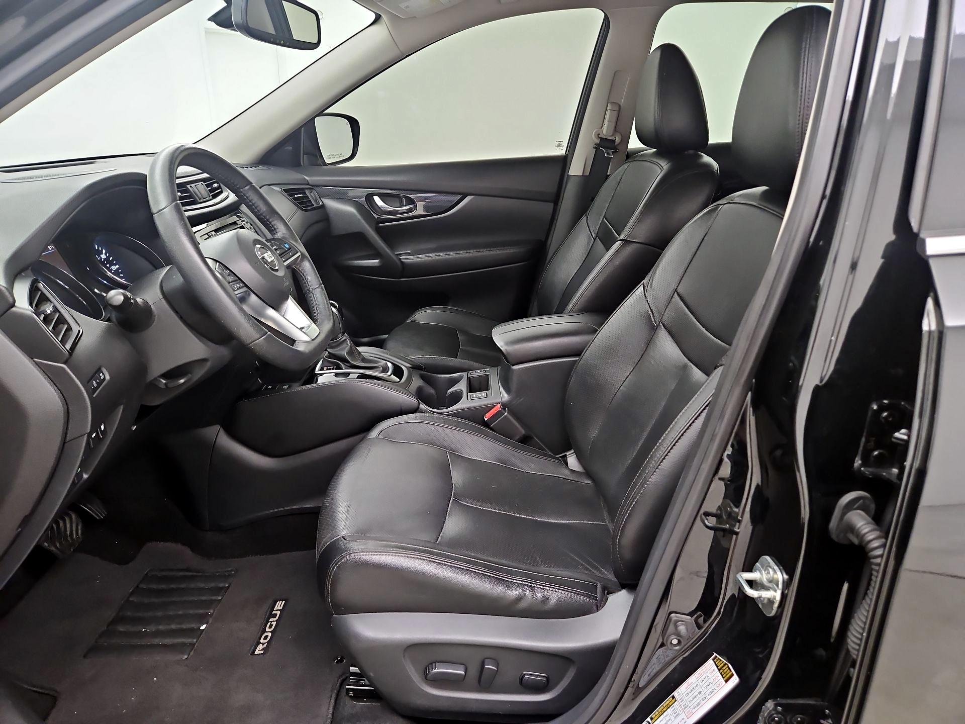 Thumbnail: 2020 Nissan Rogue - 11