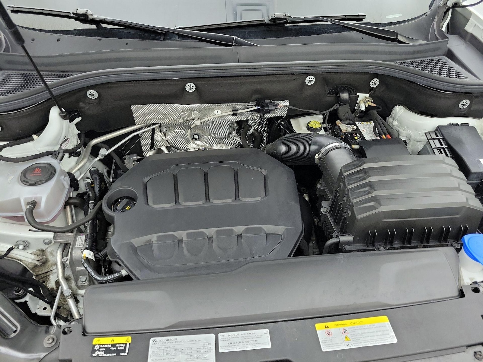 2024 Volkswagen Atlas Cross Sport SE - Photo 22