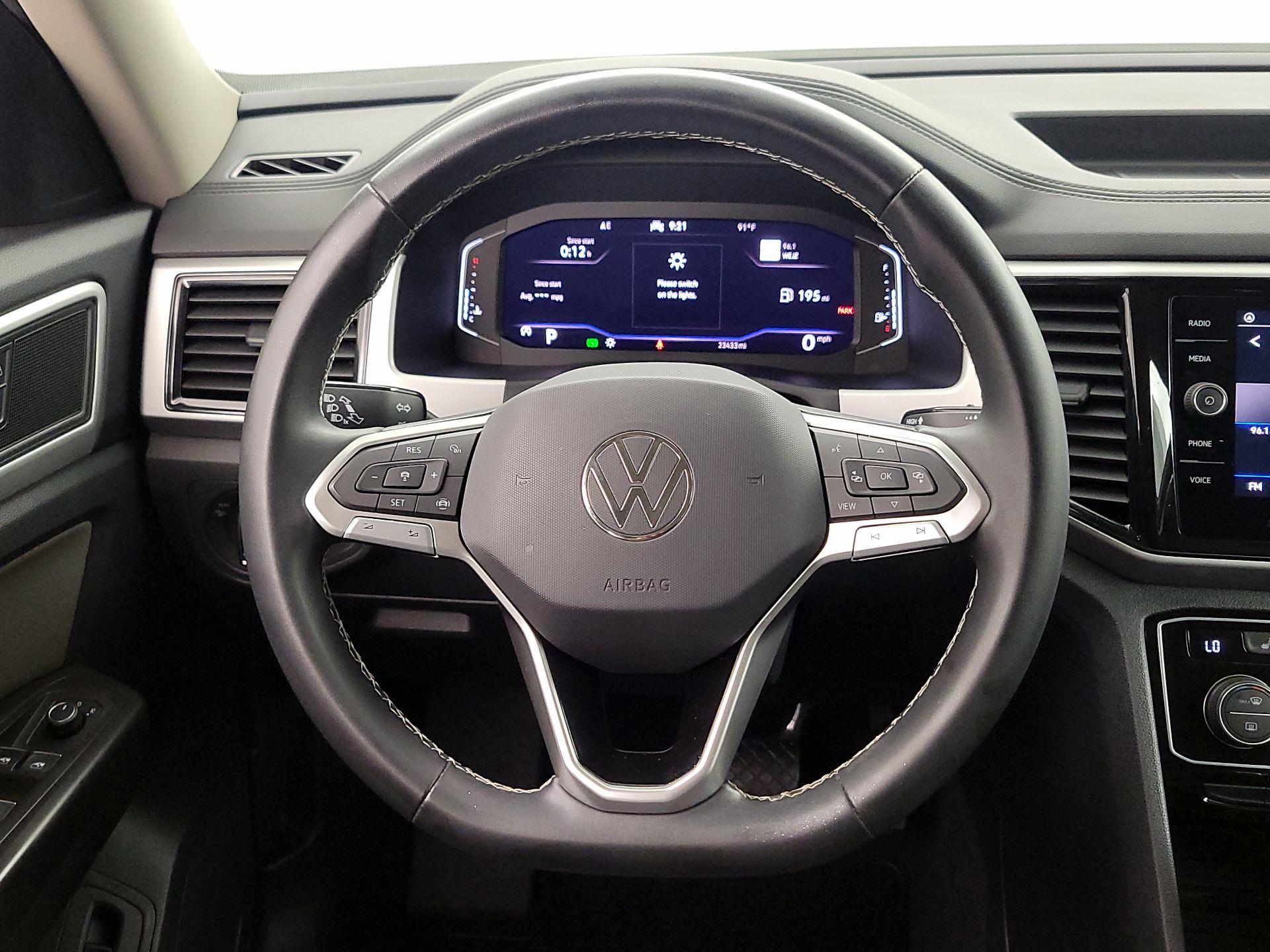 Thumbnail: 2023 Volkswagen Atlas - 10