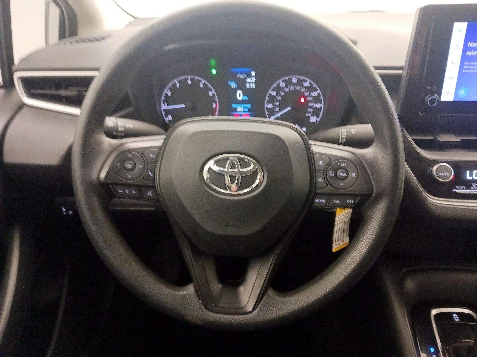 2023 Toyota Corolla LE - Photo 11
