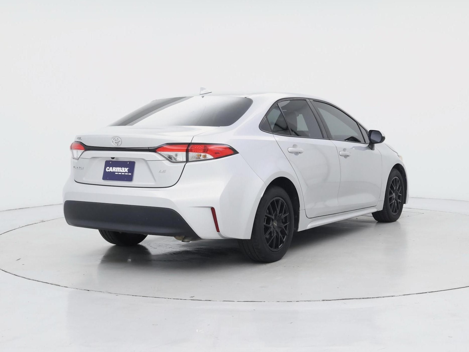 2023 Toyota Corolla LE - Photo 9