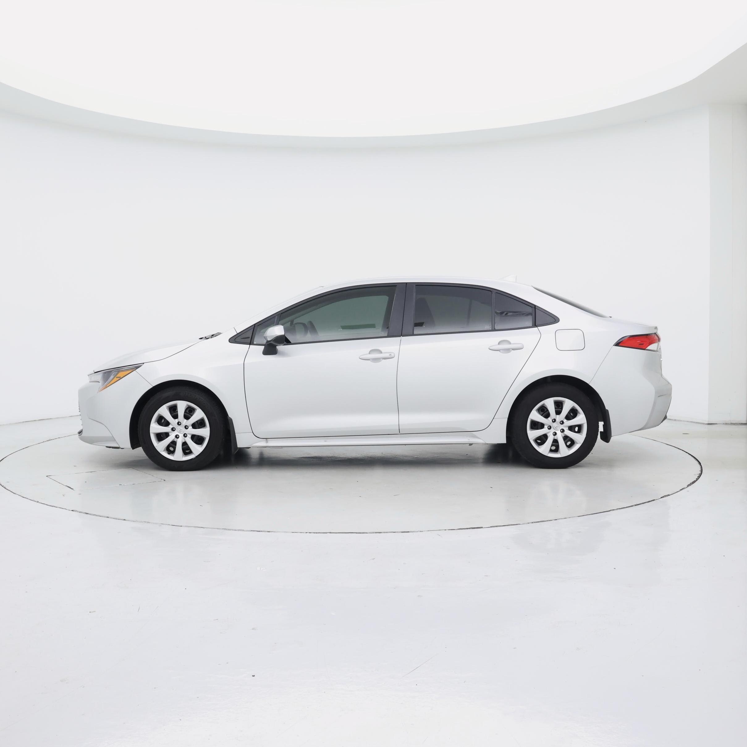 Thumbnail: 2025 Toyota Corolla - 3