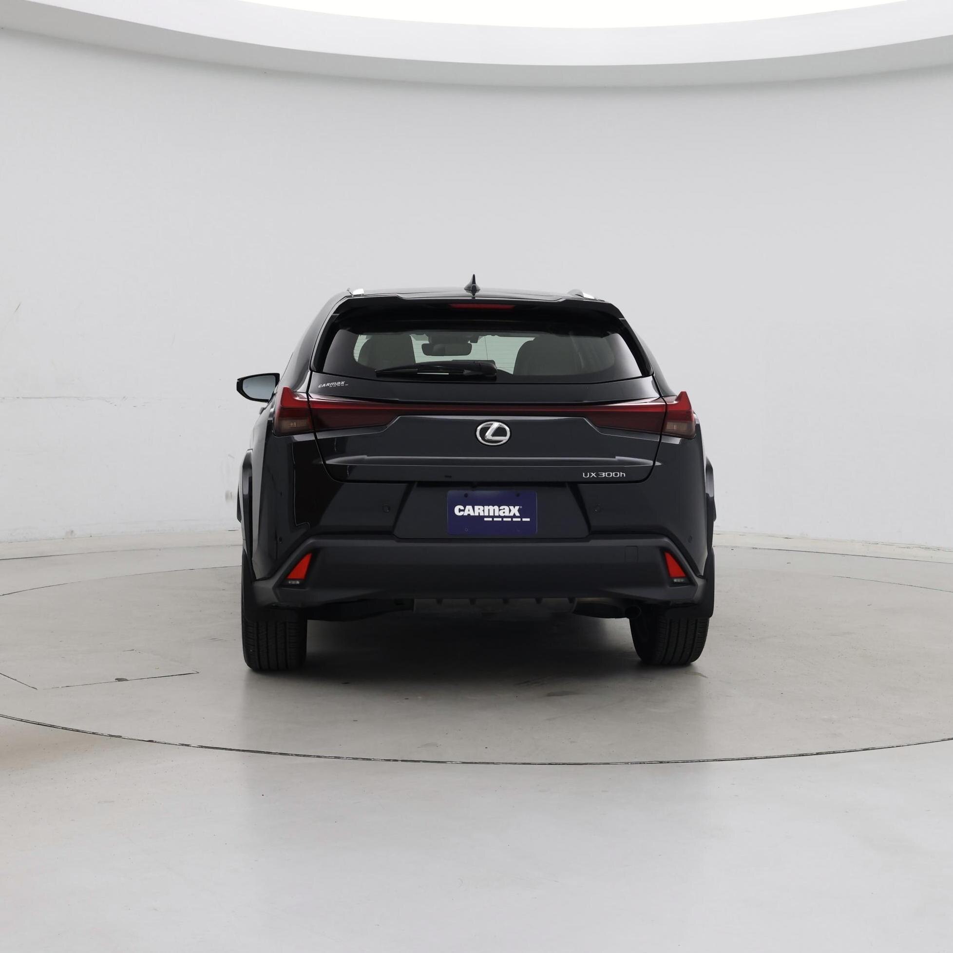 Thumbnail: 2025 Lexus UX - 6