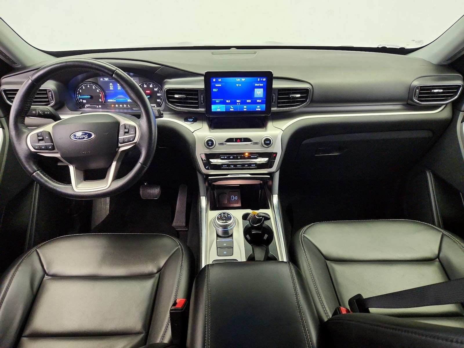2022 Ford Explorer XLT - Photo 10