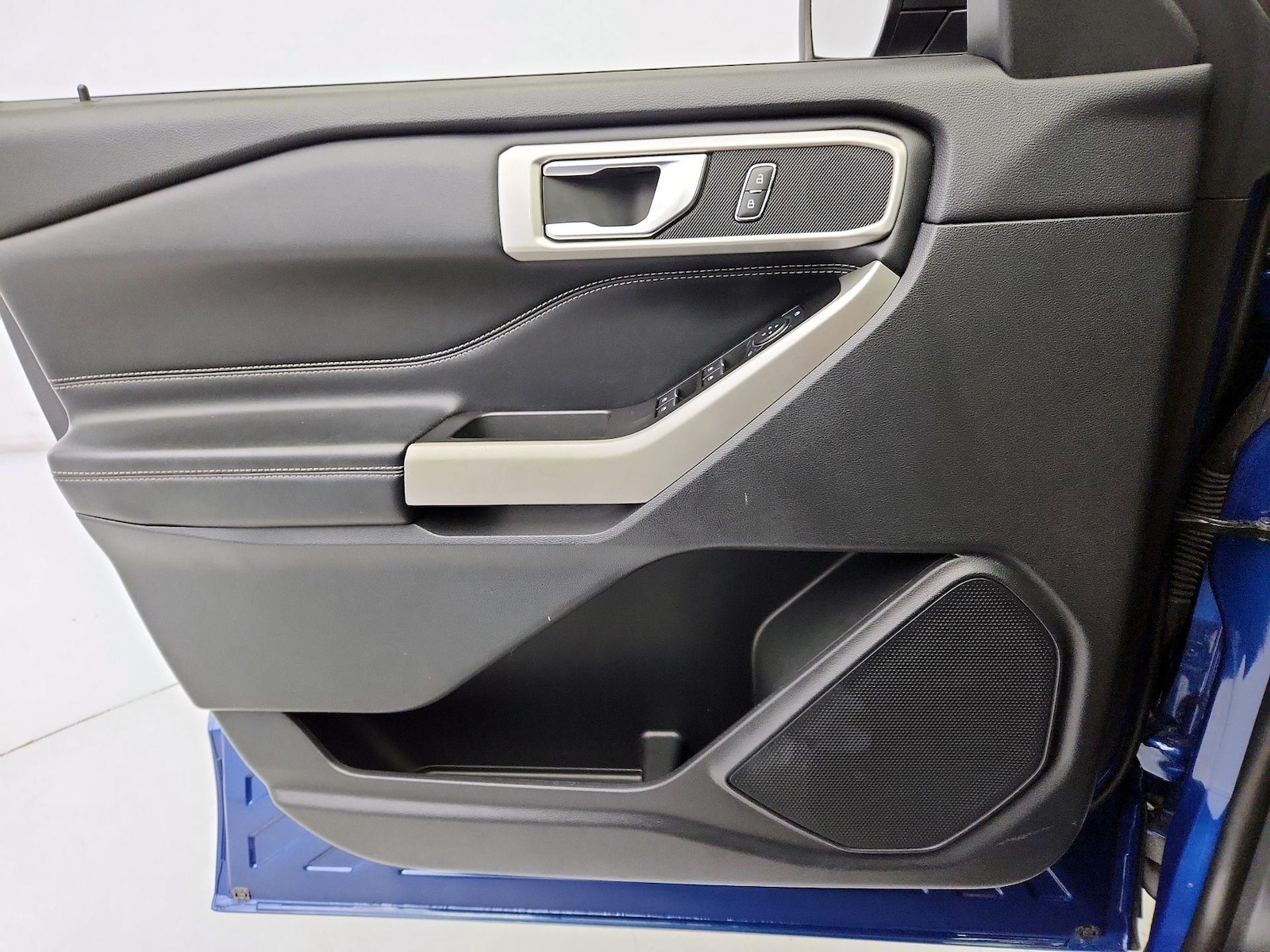 2022 Ford Explorer XLT - Photo 13