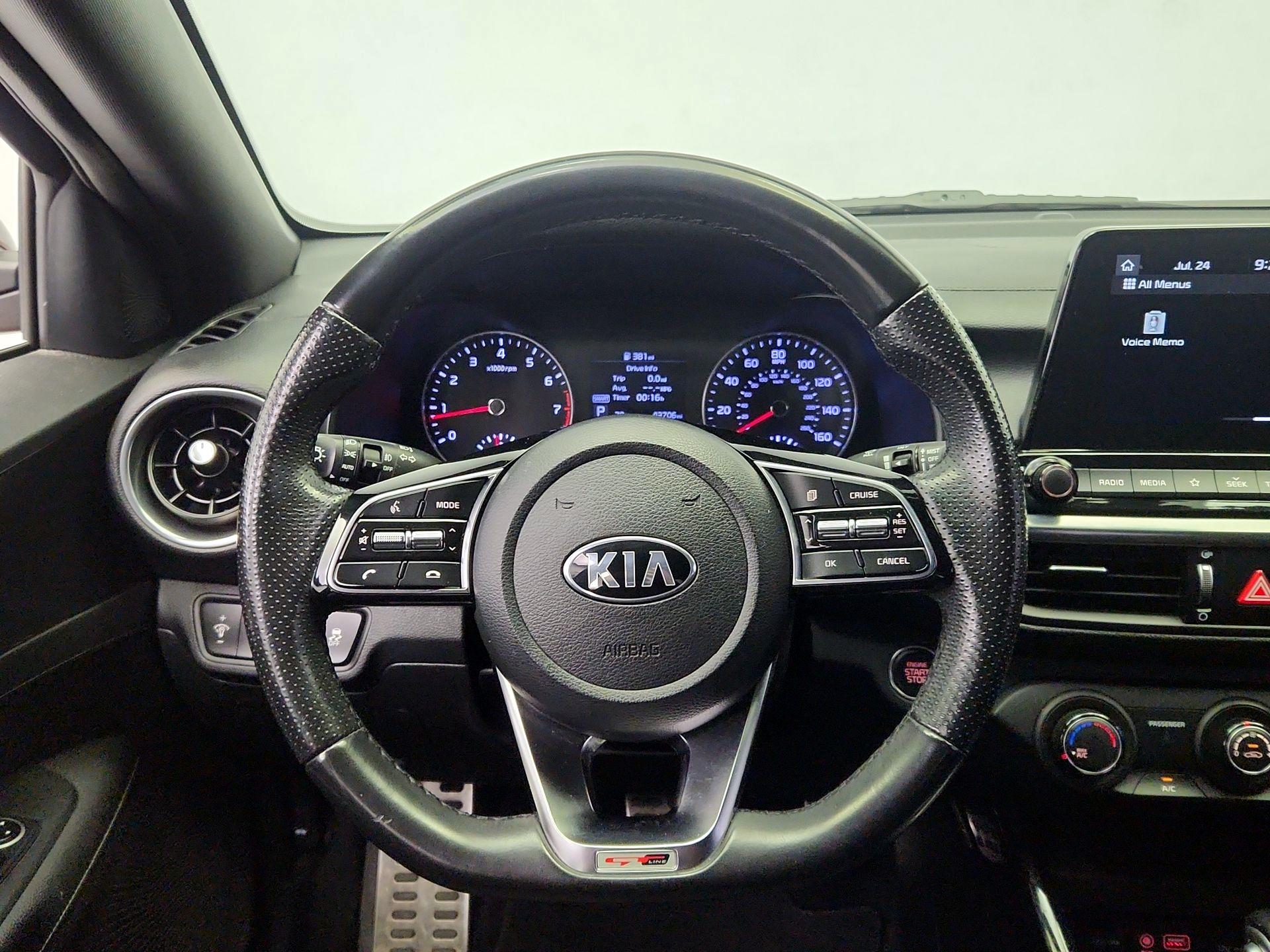 Thumbnail: 2021 Kia Forte - 10