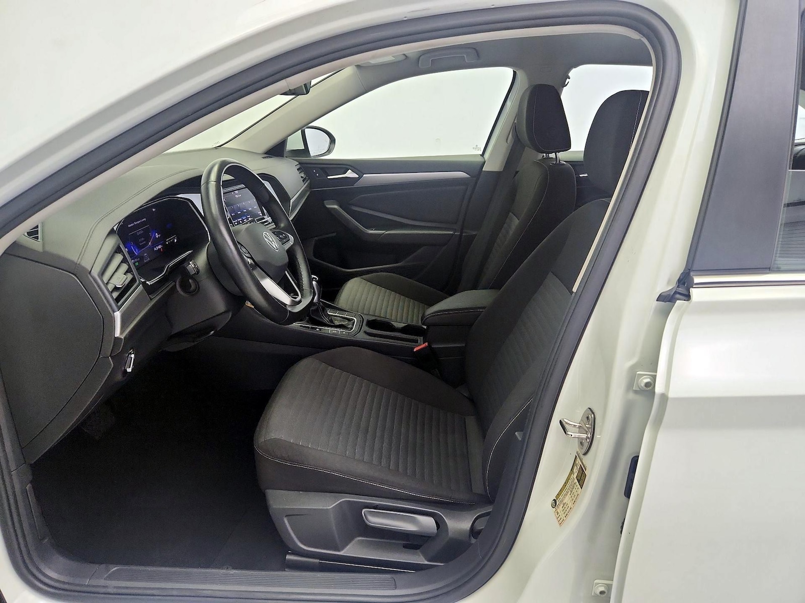 2024 Volkswagen Jetta S - Photo 3