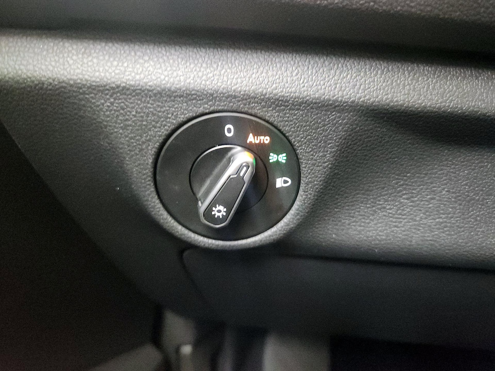 2024 Volkswagen Jetta S - Photo 5