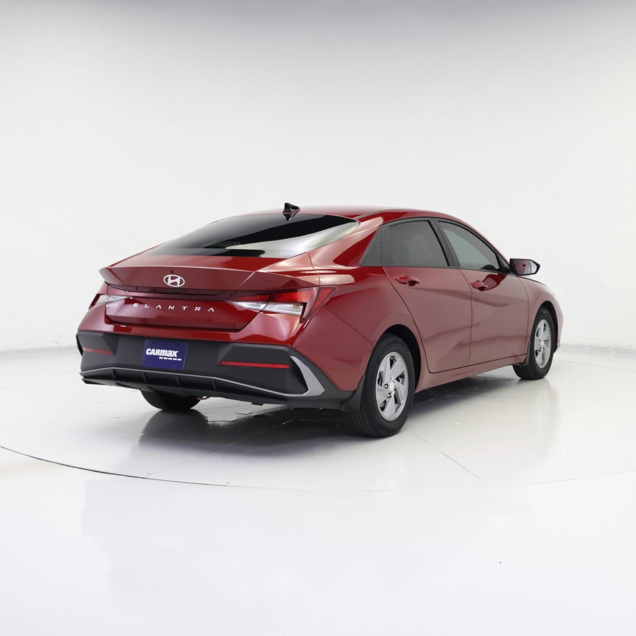 Thumbnail: 2024 Hyundai Elantra - 8