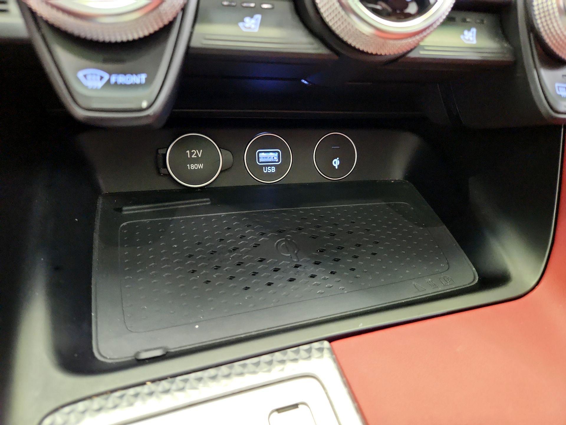 Thumbnail: 2023 Genesis G70 - 19