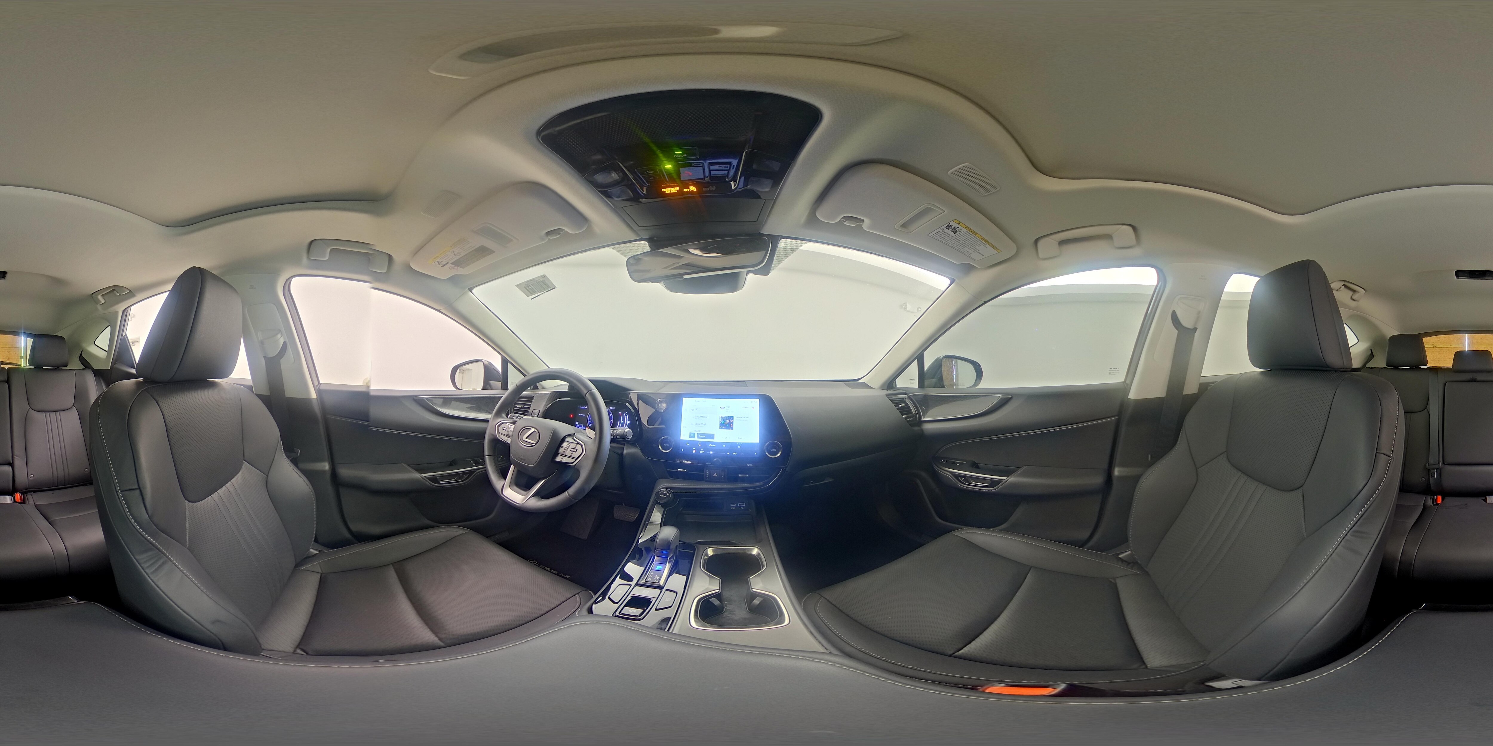 2024 Lexus NX 250 - Photo 25