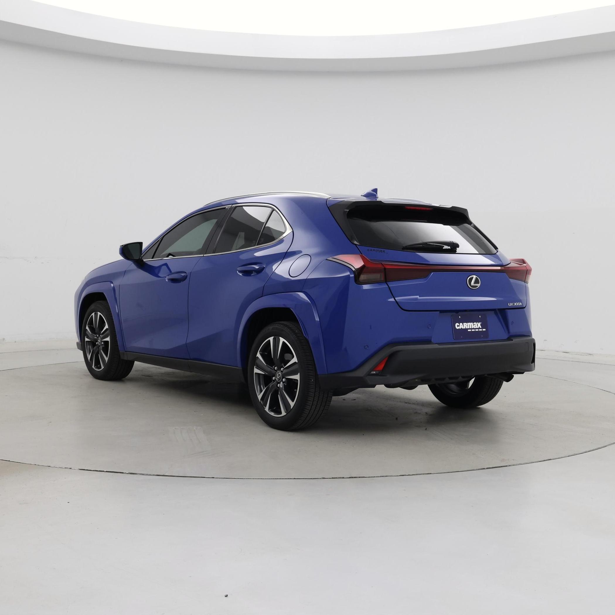 Thumbnail: 2025 Lexus UX - 2