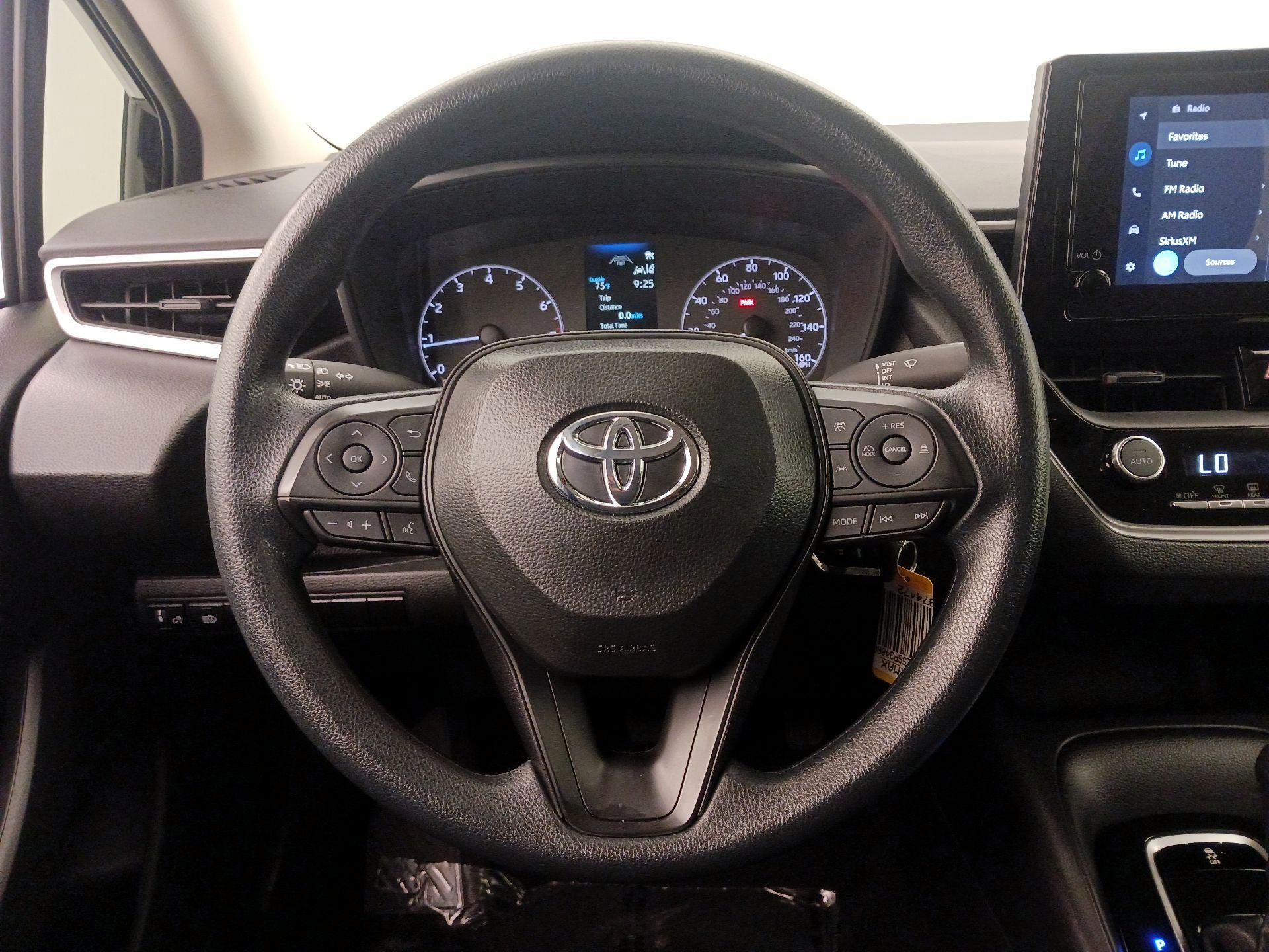 Thumbnail: 2025 Toyota Corolla - 10