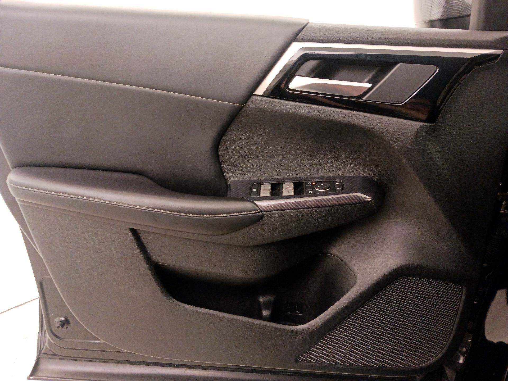 Thumbnail: 2022 Mitsubishi Outlander - 12