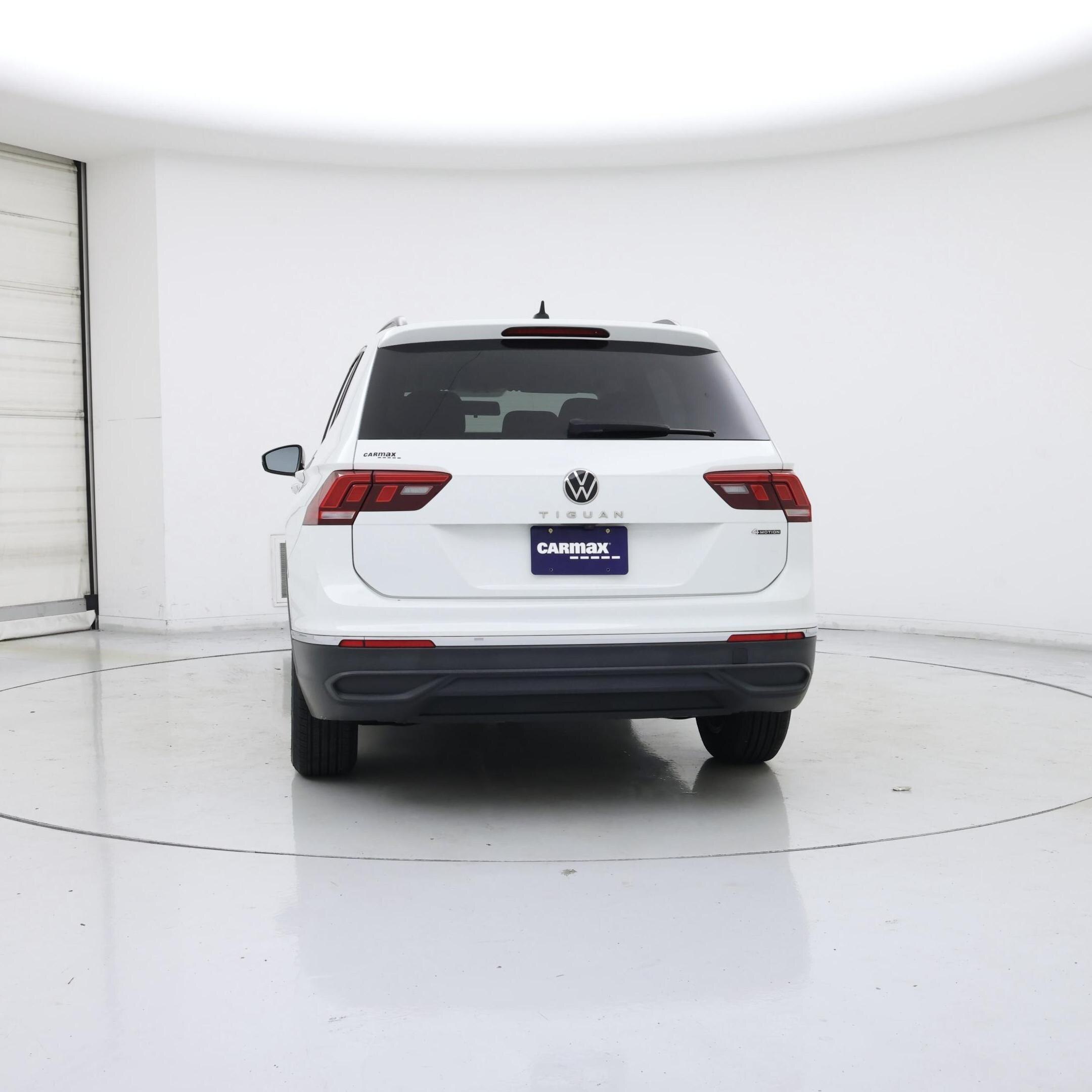 Thumbnail: 2022 Volkswagen Tiguan - 6