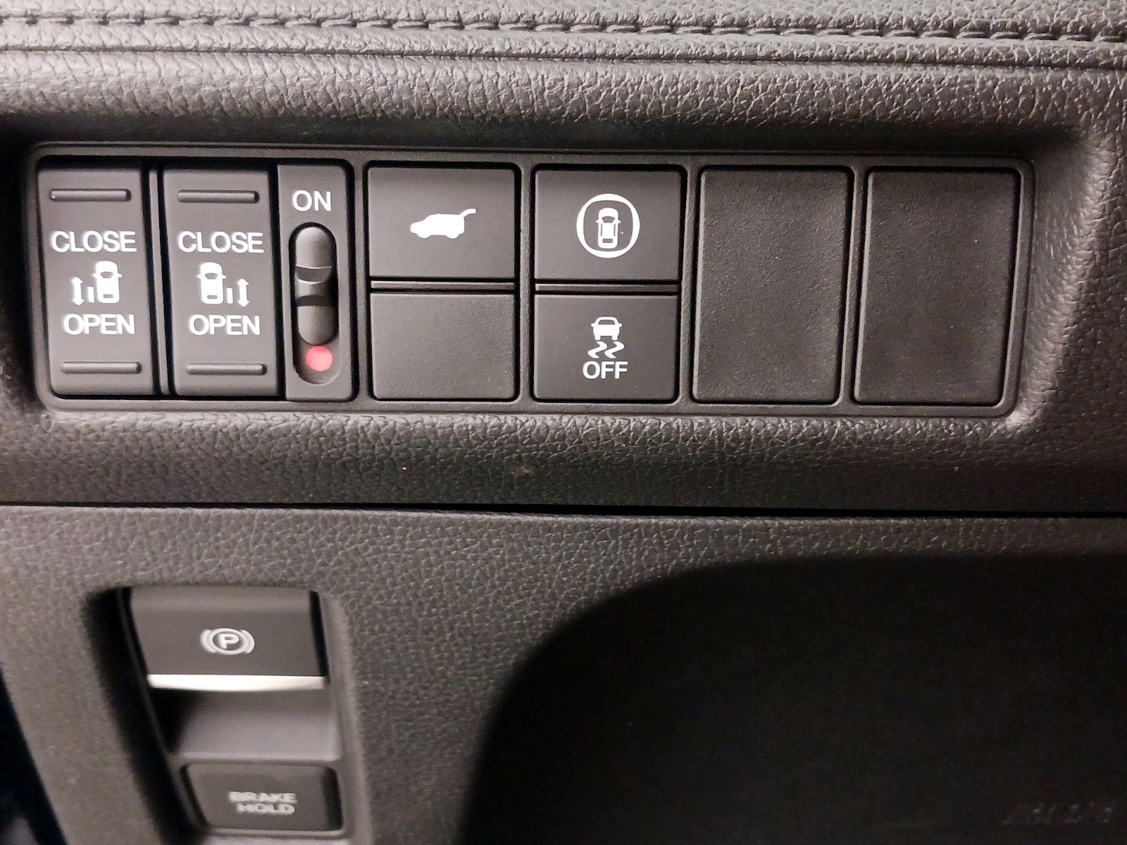 2024 Honda Odyssey EX-L - Photo 14