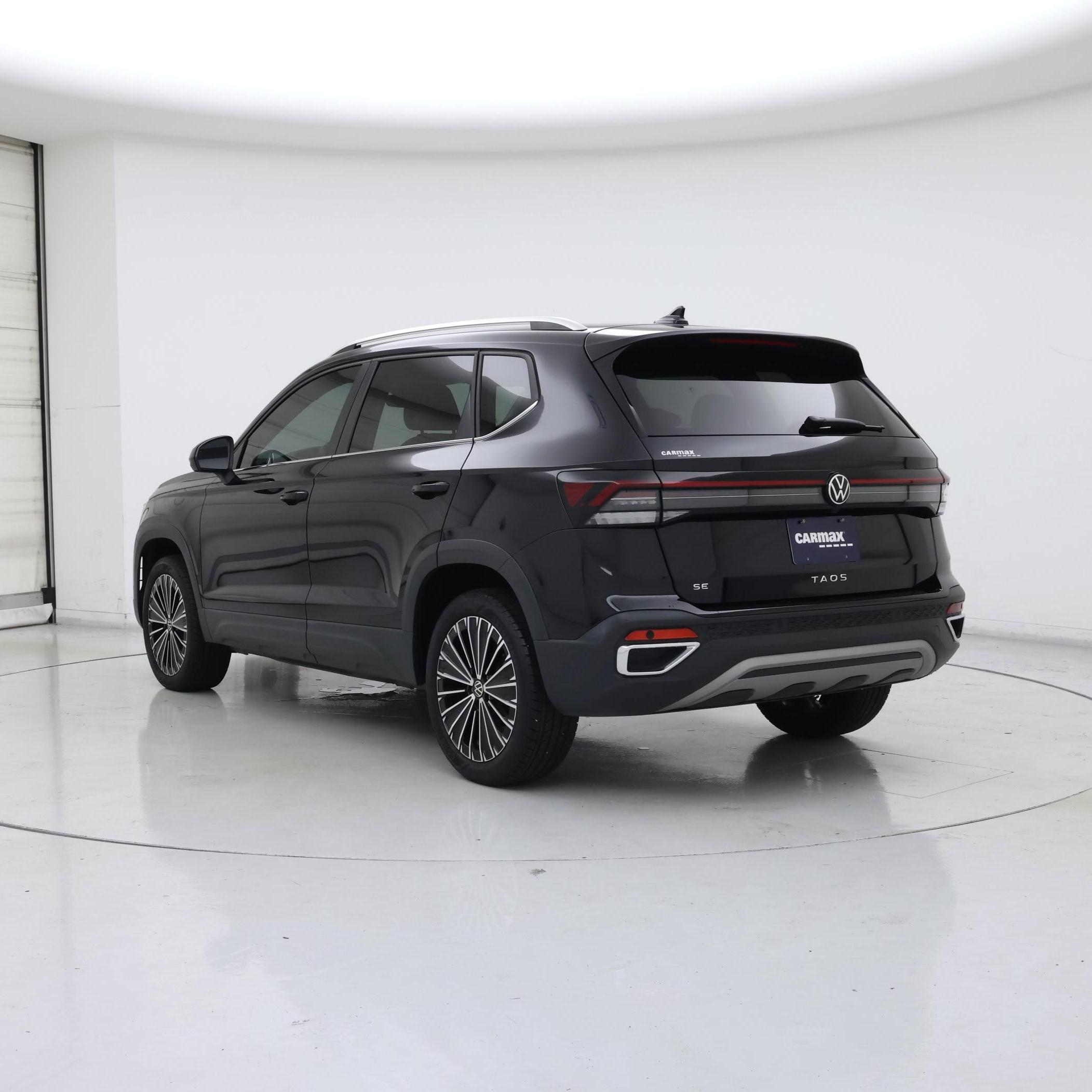 Thumbnail: 2025 Volkswagen Taos - 2