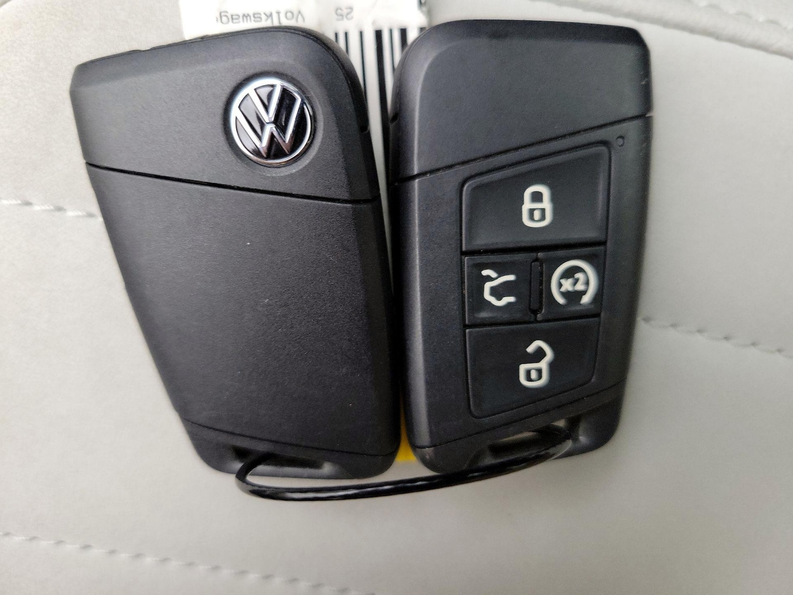 2025 Volkswagen Taos SE - Photo 23