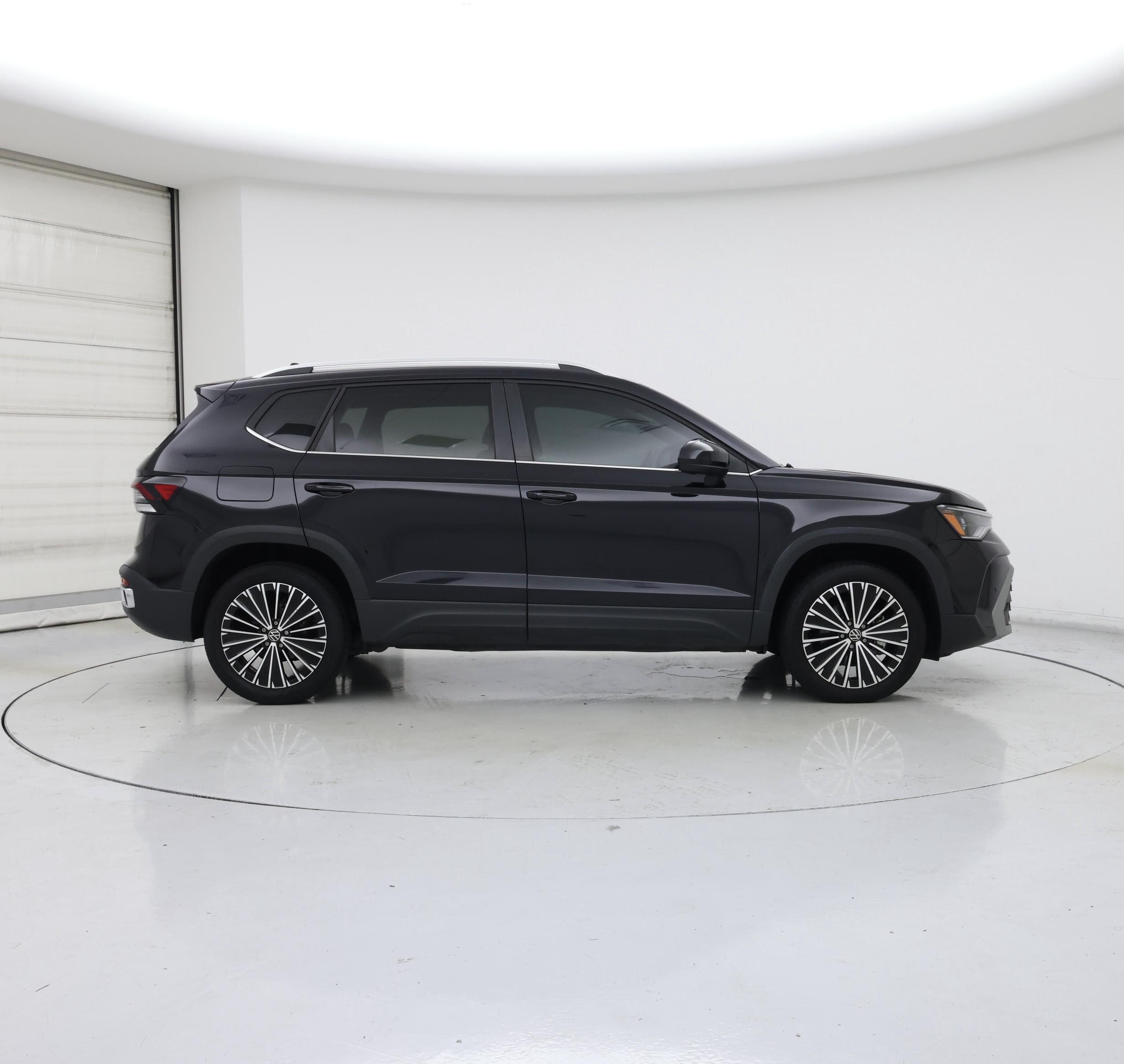 Thumbnail: 2025 Volkswagen Taos - 7