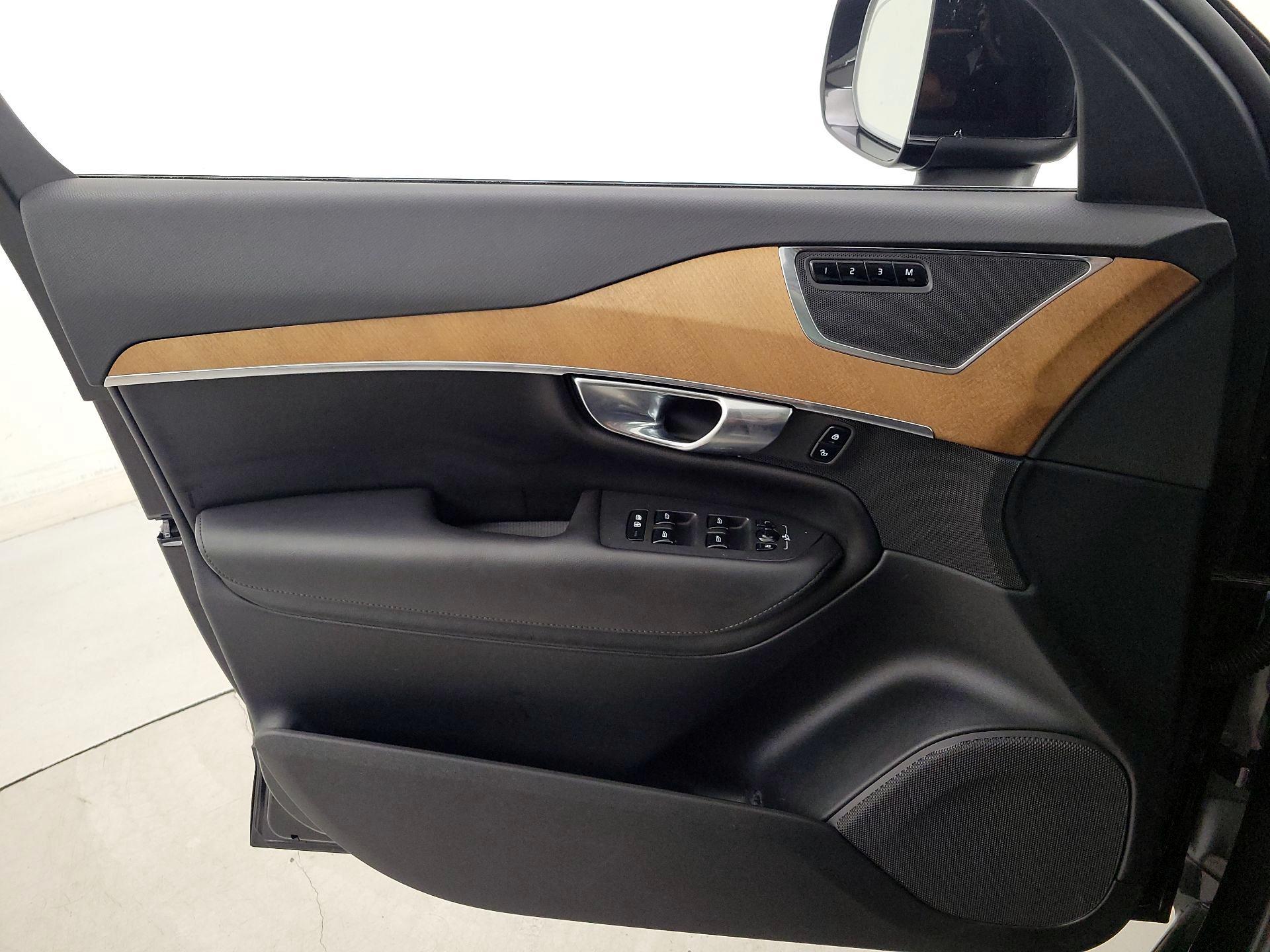 Thumbnail: 2023 Volvo XC90 - 12